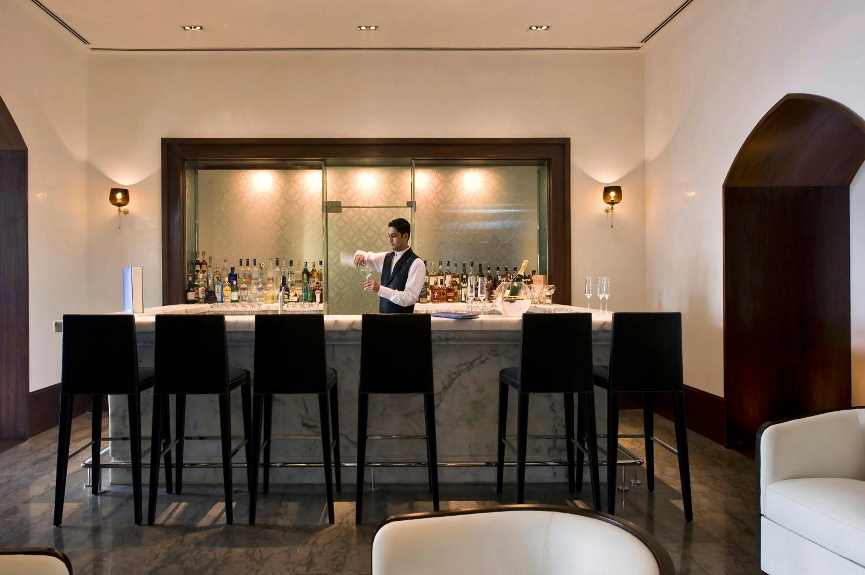 Lounge or bar in The Taj Mahal Tower, Mumbai