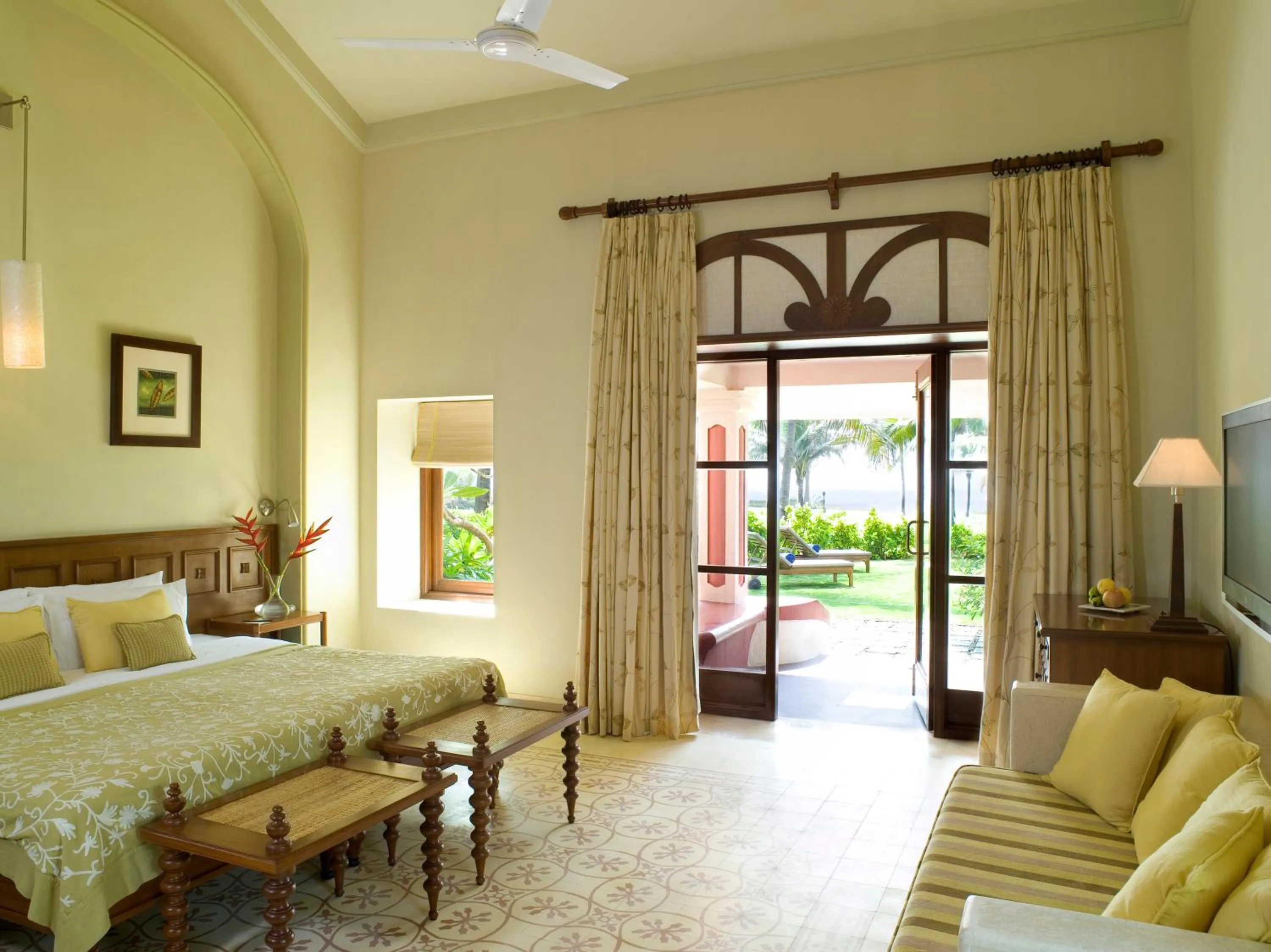 Photo of the whole room, Bed in Taj Holiday Village Resort & Spa, Goa