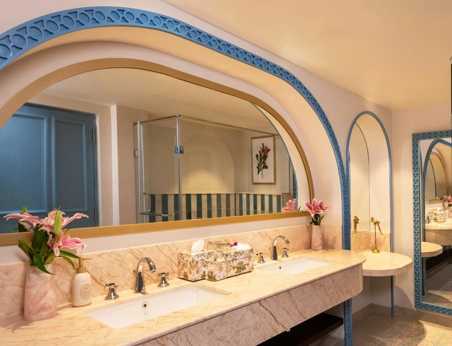 Bathroom in Taj Fort Aguada Resort & Spa, Goa