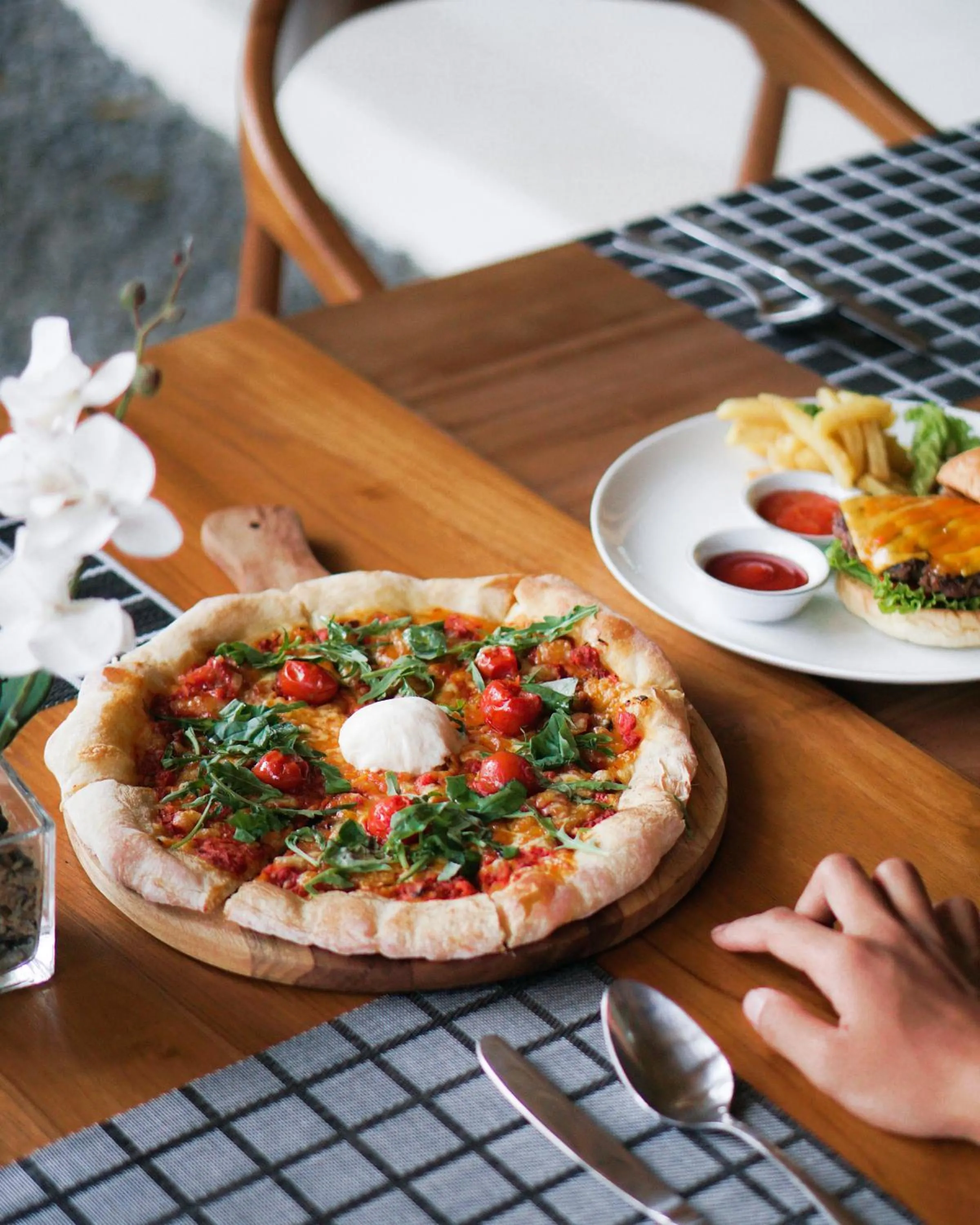 Restaurant/places to eat in Tropik Resort Lombok