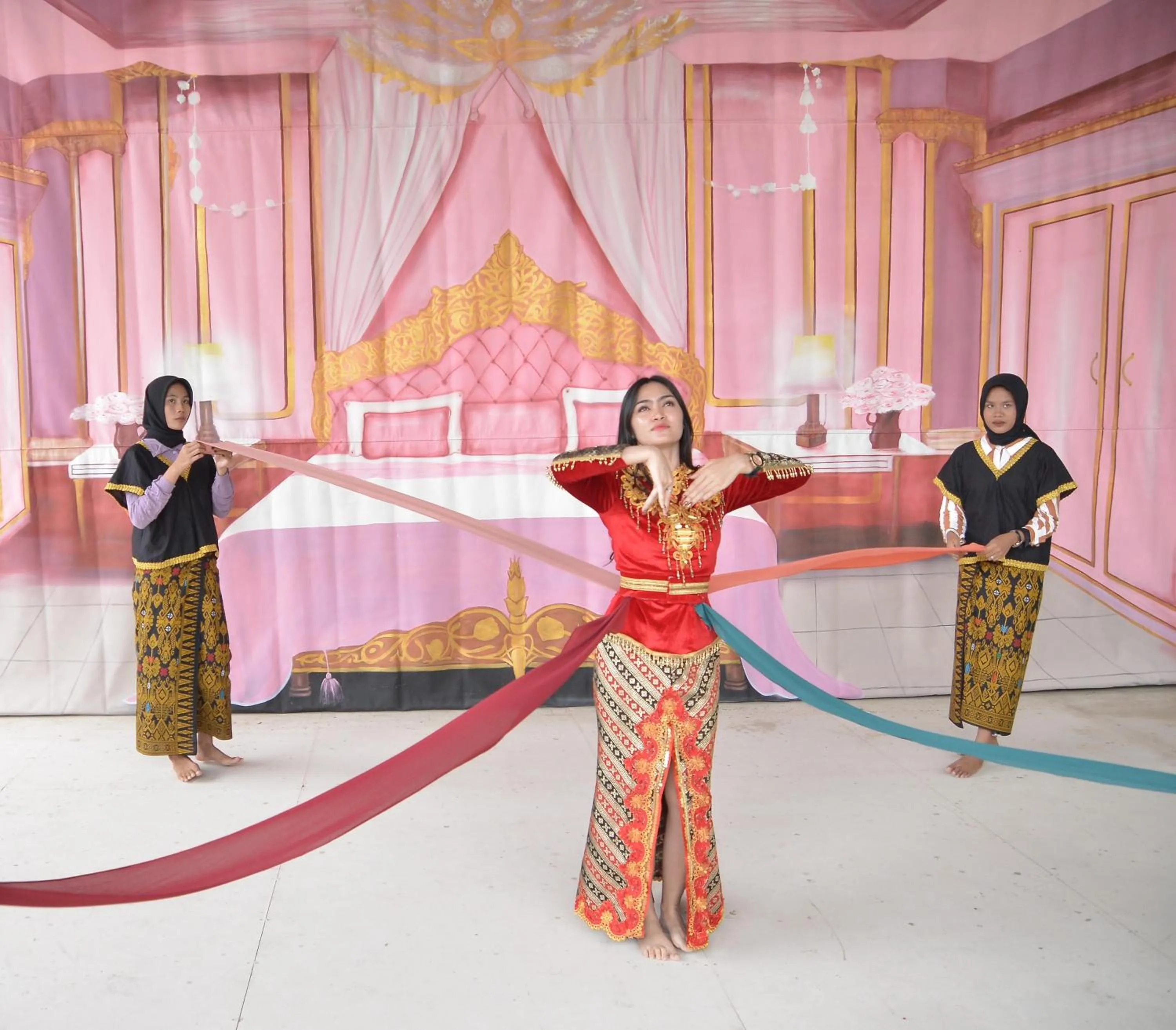 Entertainment in Tropik Resort Lombok