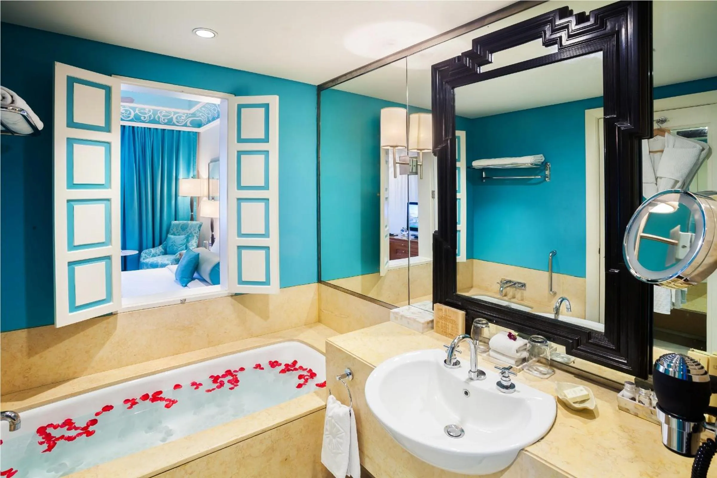 Bathroom in Jai Mahal Palace