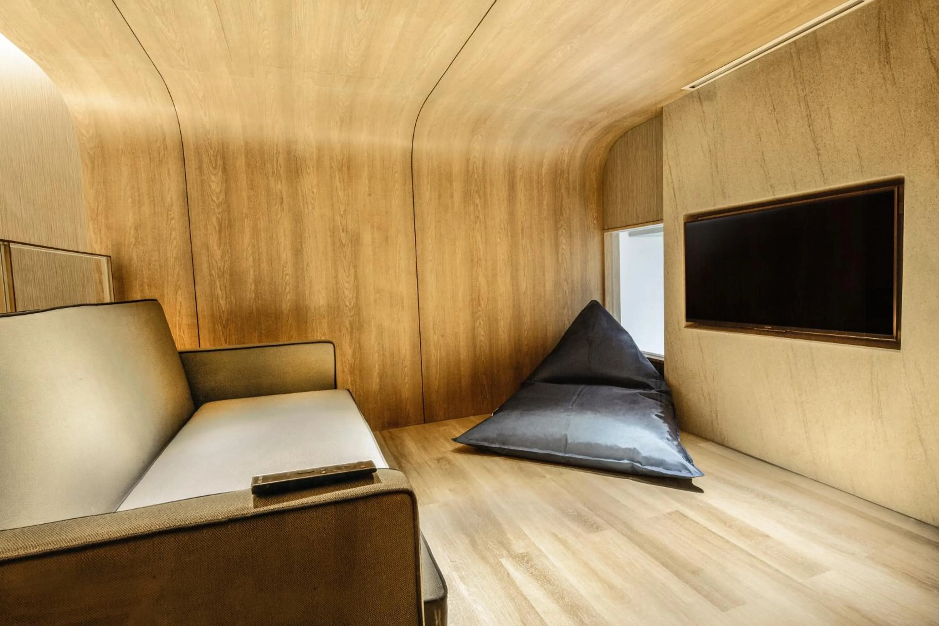 TV and multimedia, Bed in The Botanica Sanctuary