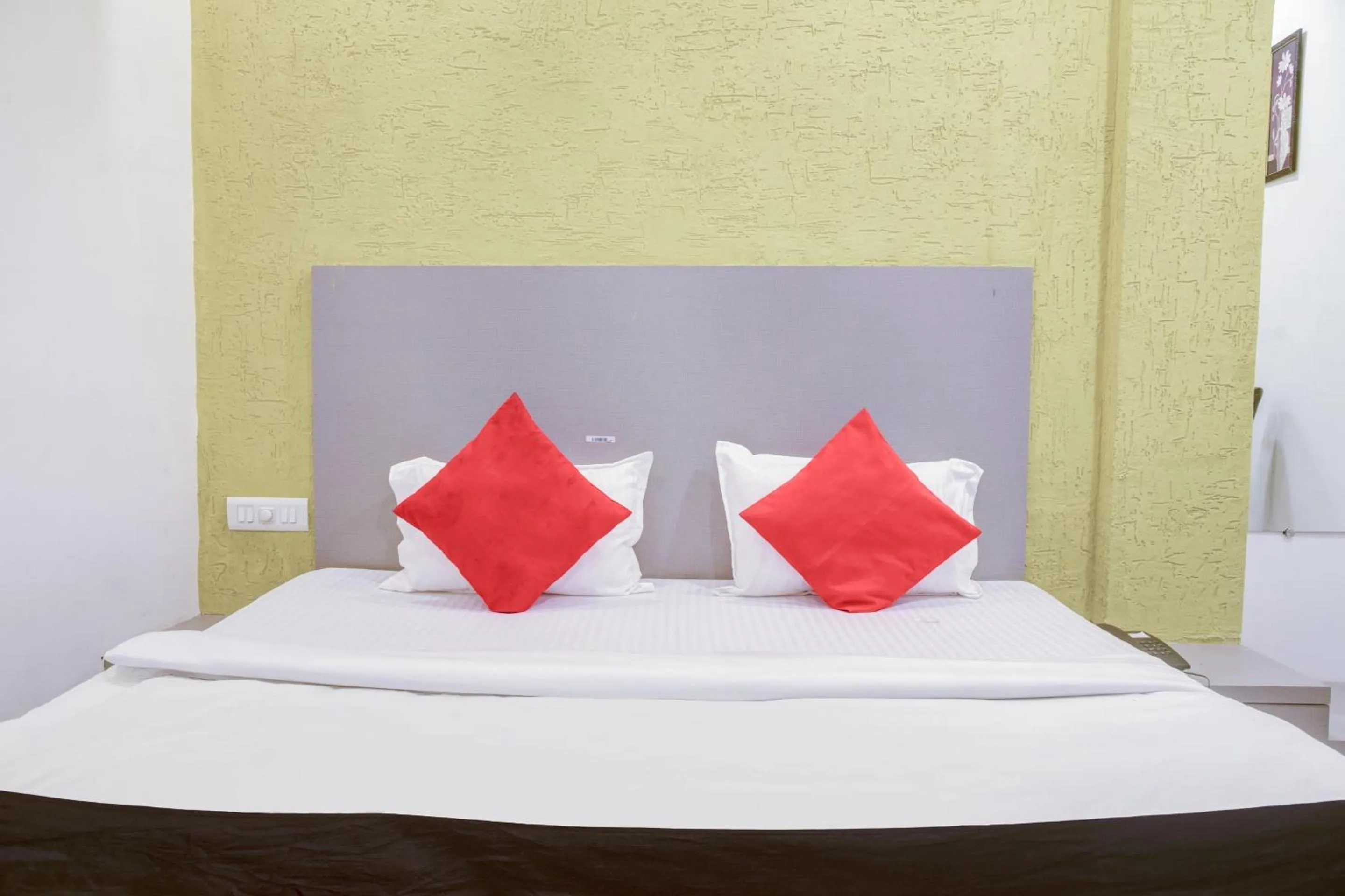 Bedroom, Bed in Super Hotel O Bine Venue