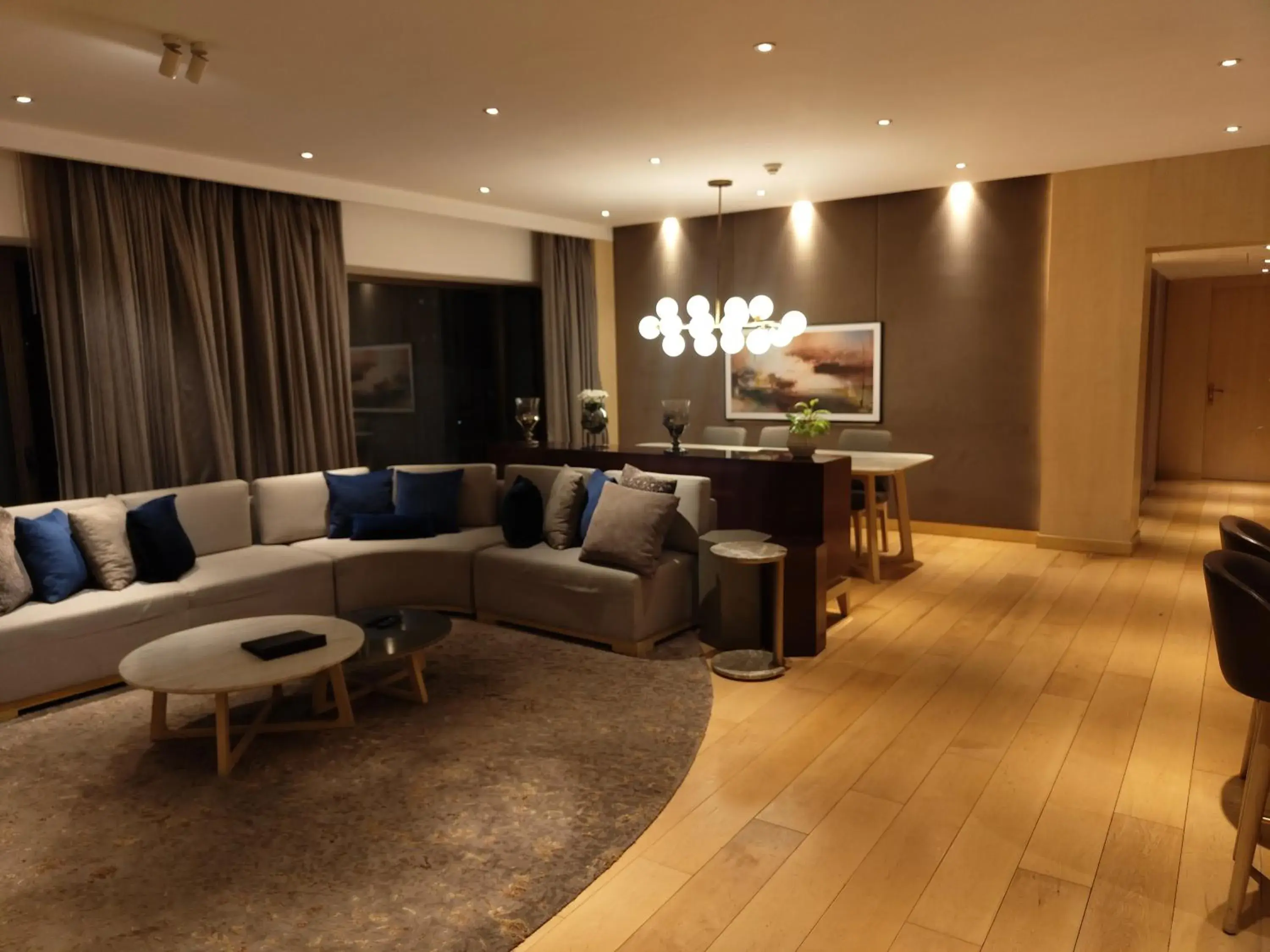 Queen Suite in Taj Lands End Queen Suite in Taj Lands End