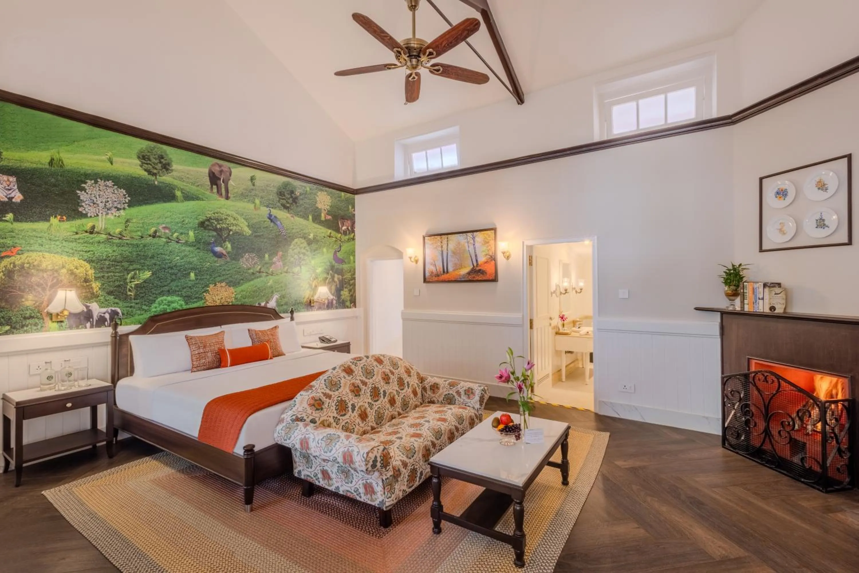 Bedroom, Bed in Gateway Coonoor