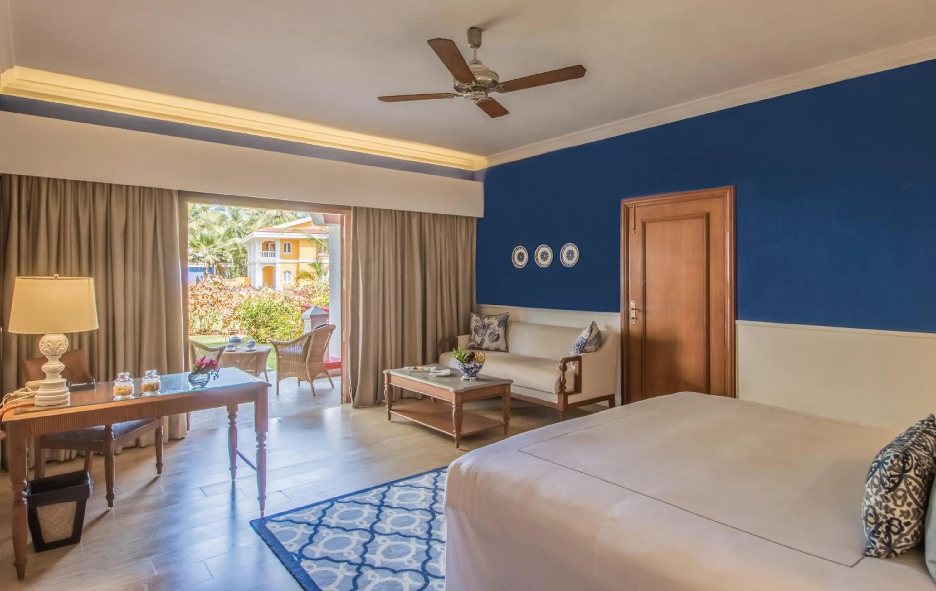 Seating area, Bed in Taj Exotica Resort & Spa, Goa