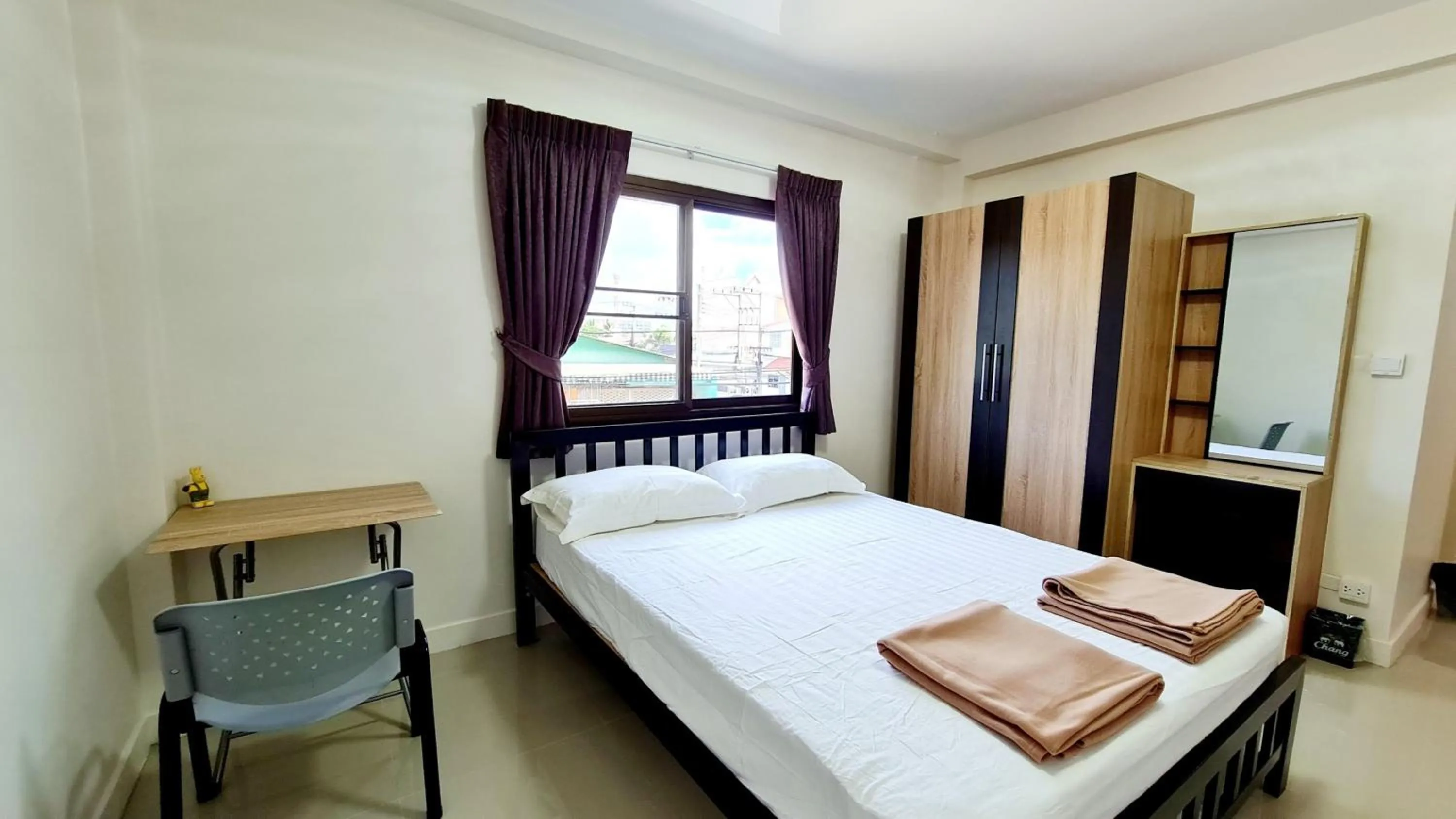 Bedroom, Bed in TP House@Naka