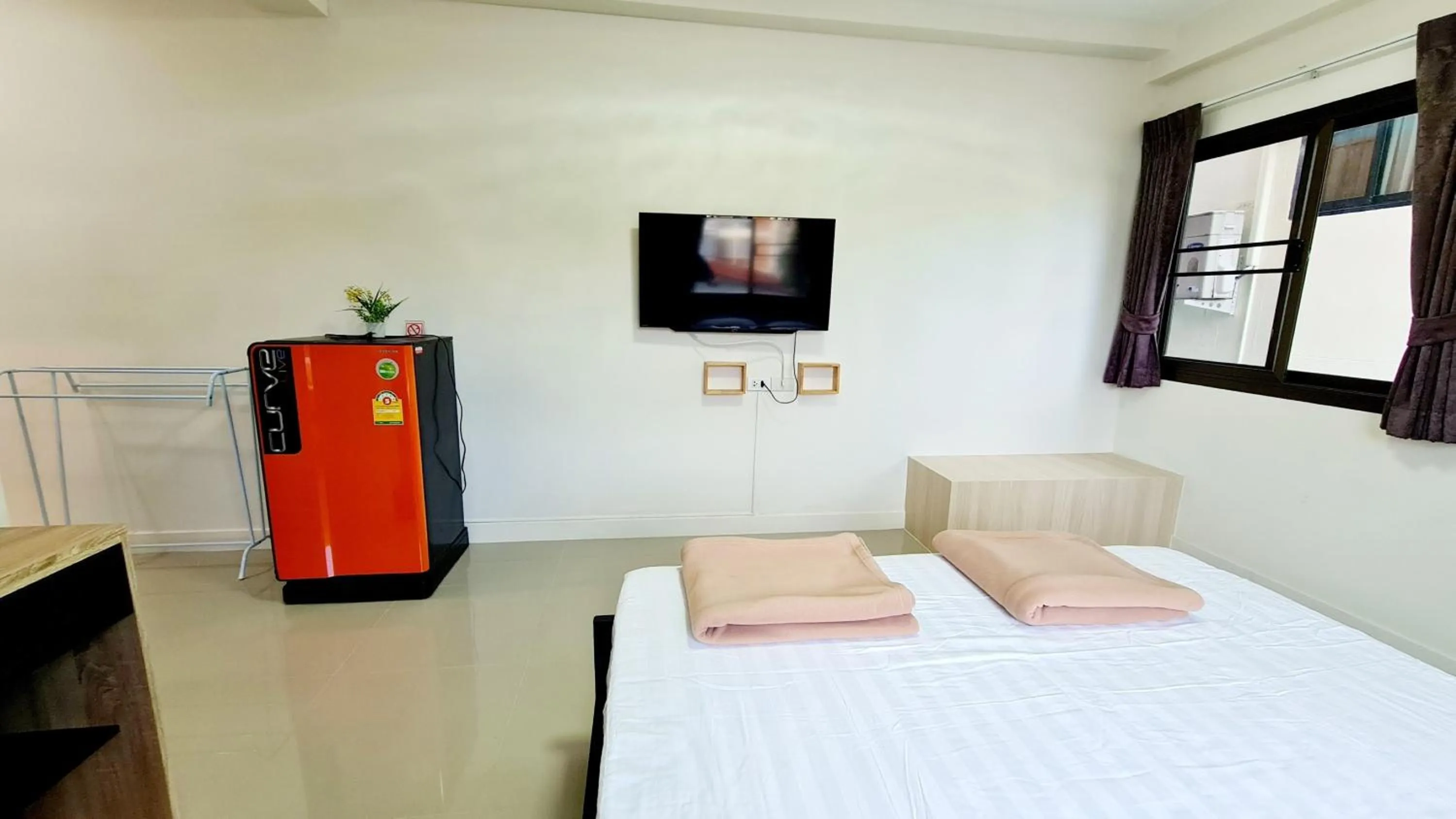 Bedroom, Bed in TP House@Naka