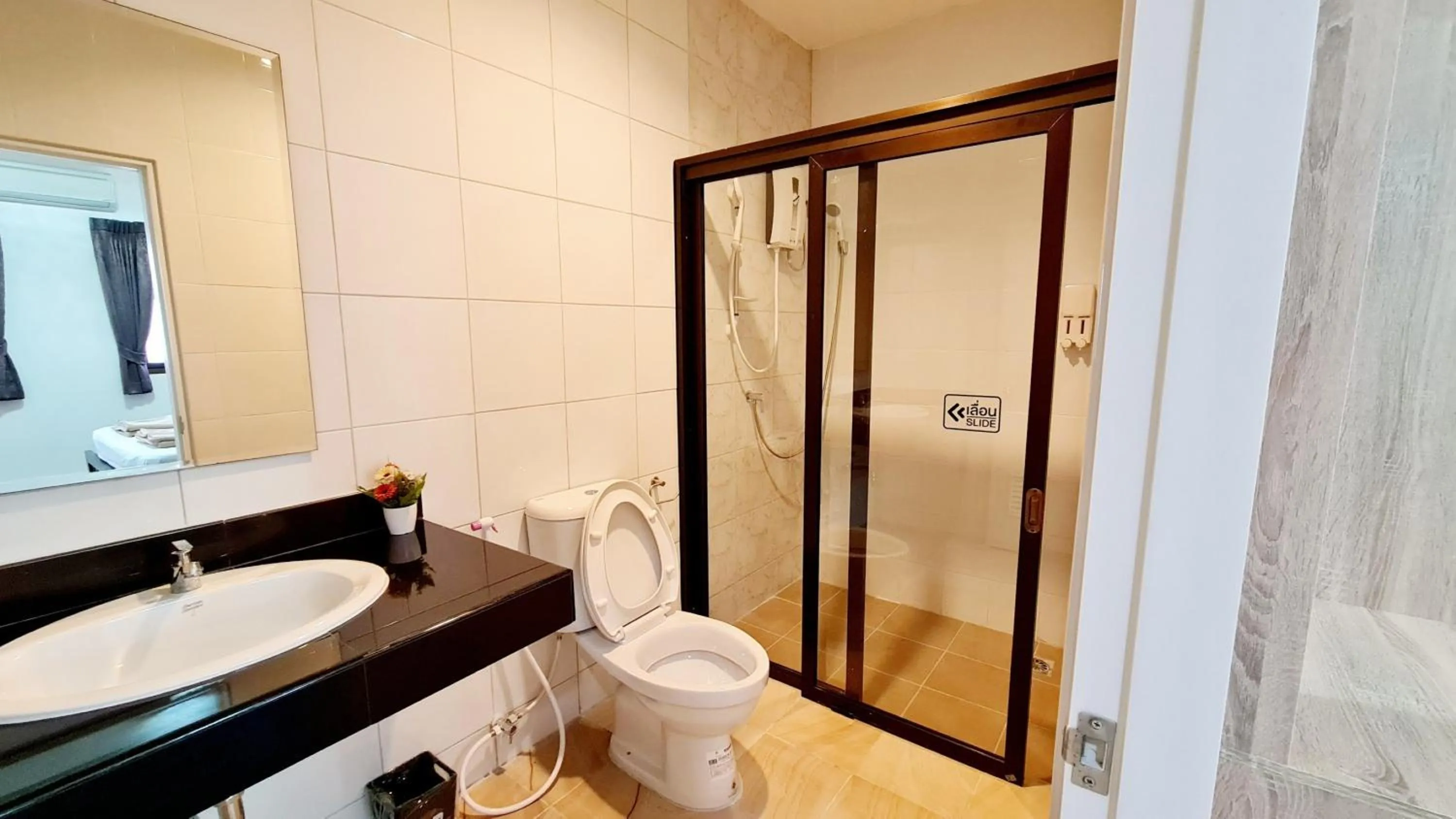 Shower in TP House@Naka