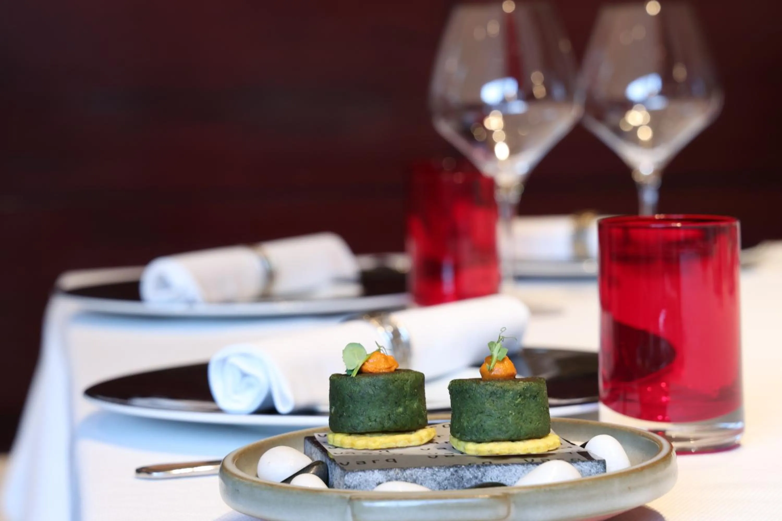 Restaurant/places to eat in Taj Mahal, New Delhi