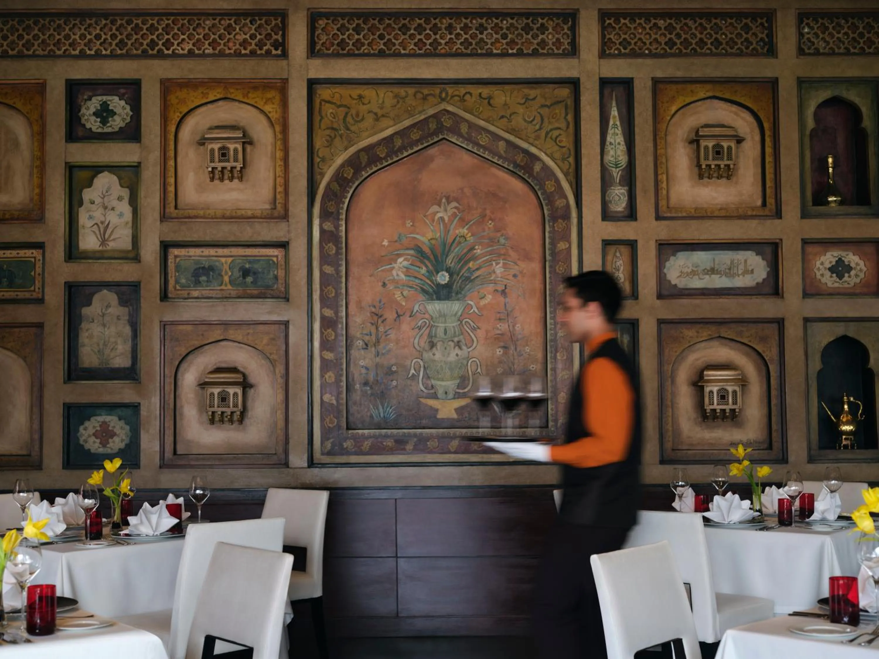 Restaurant/places to eat in Taj Mahal, New Delhi