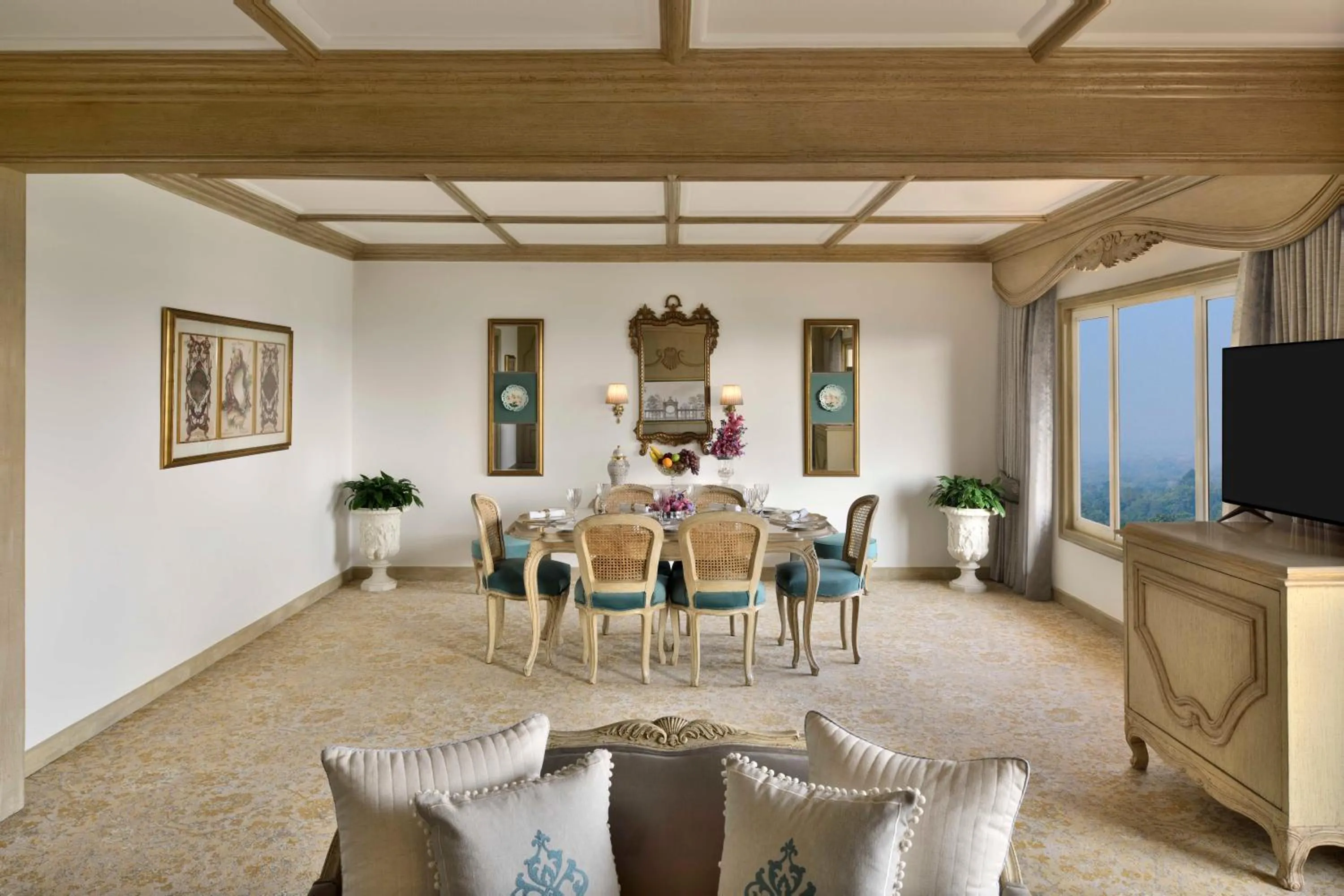 Living room in Taj Mahal, New Delhi