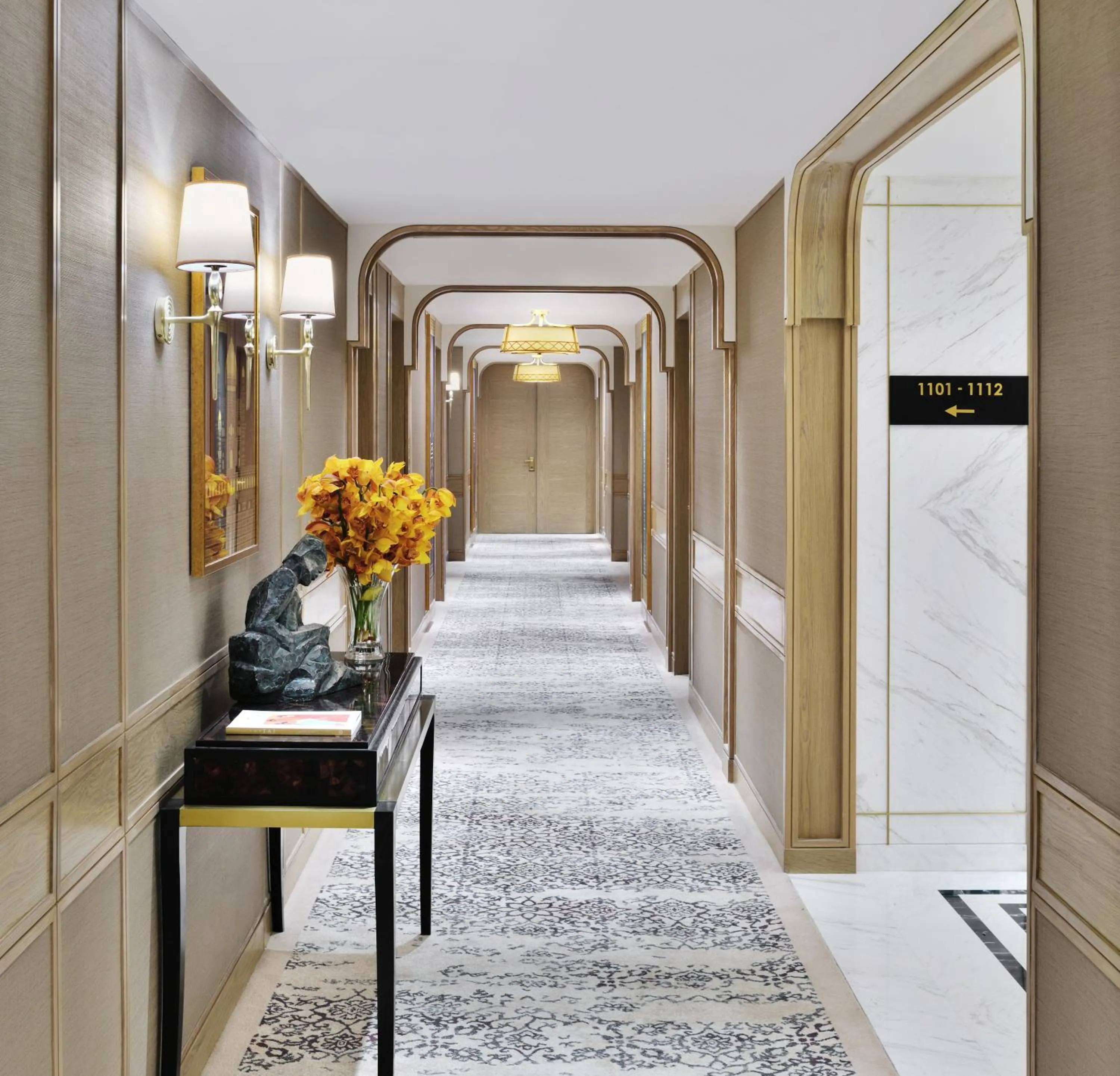 Property building in Taj Mahal, New Delhi