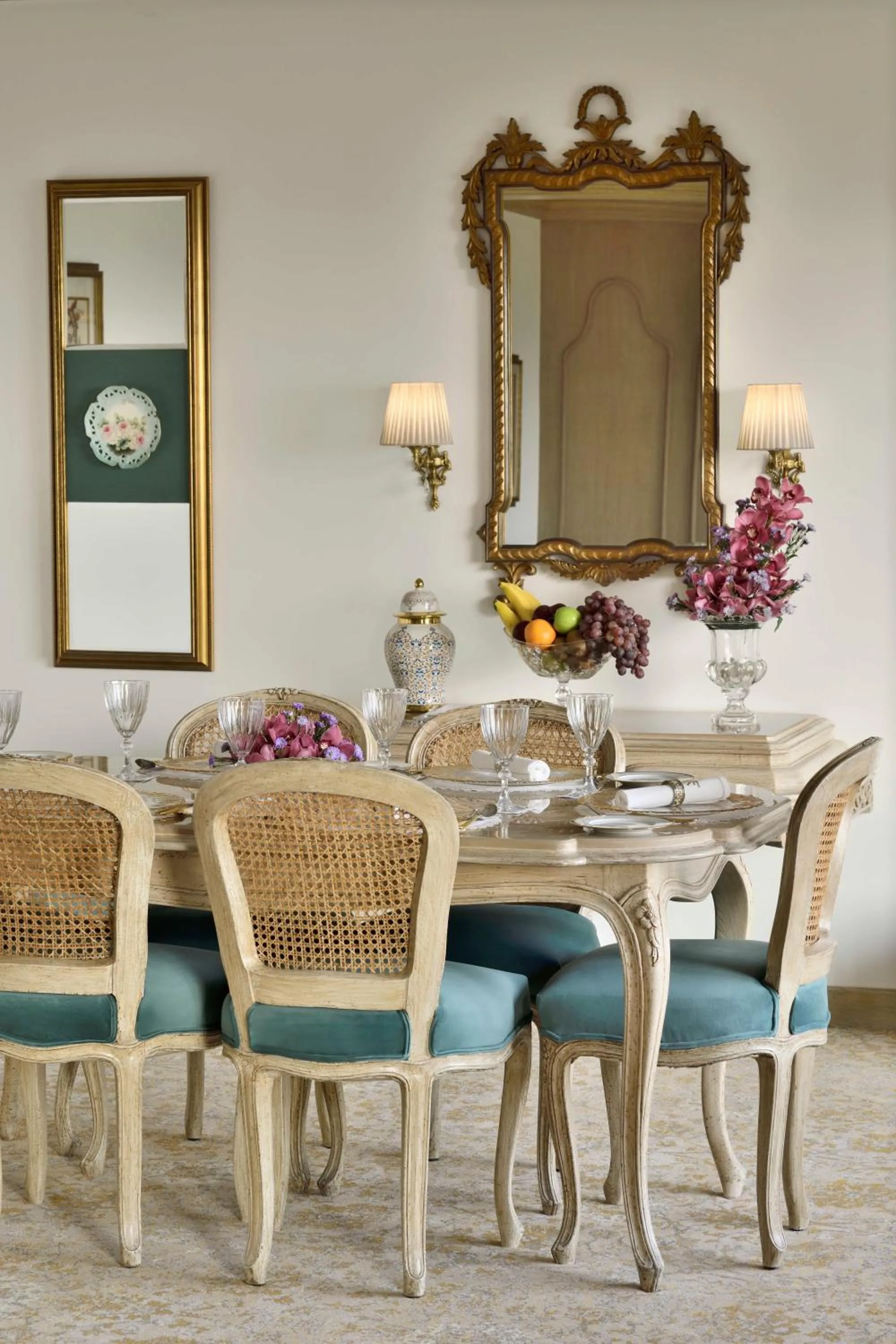 Dining area in Taj Mahal, New Delhi