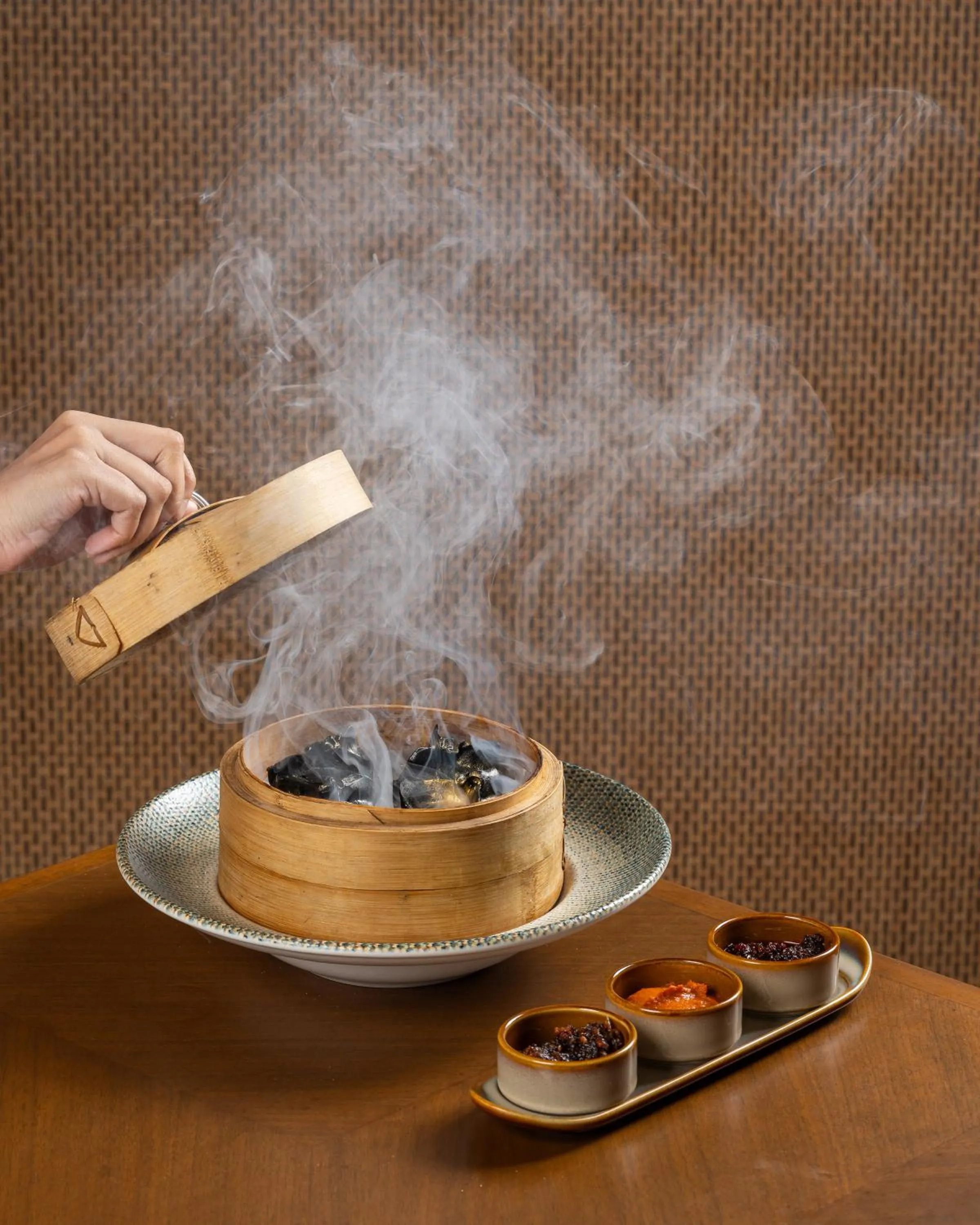 Restaurant/places to eat in Taj Deccan