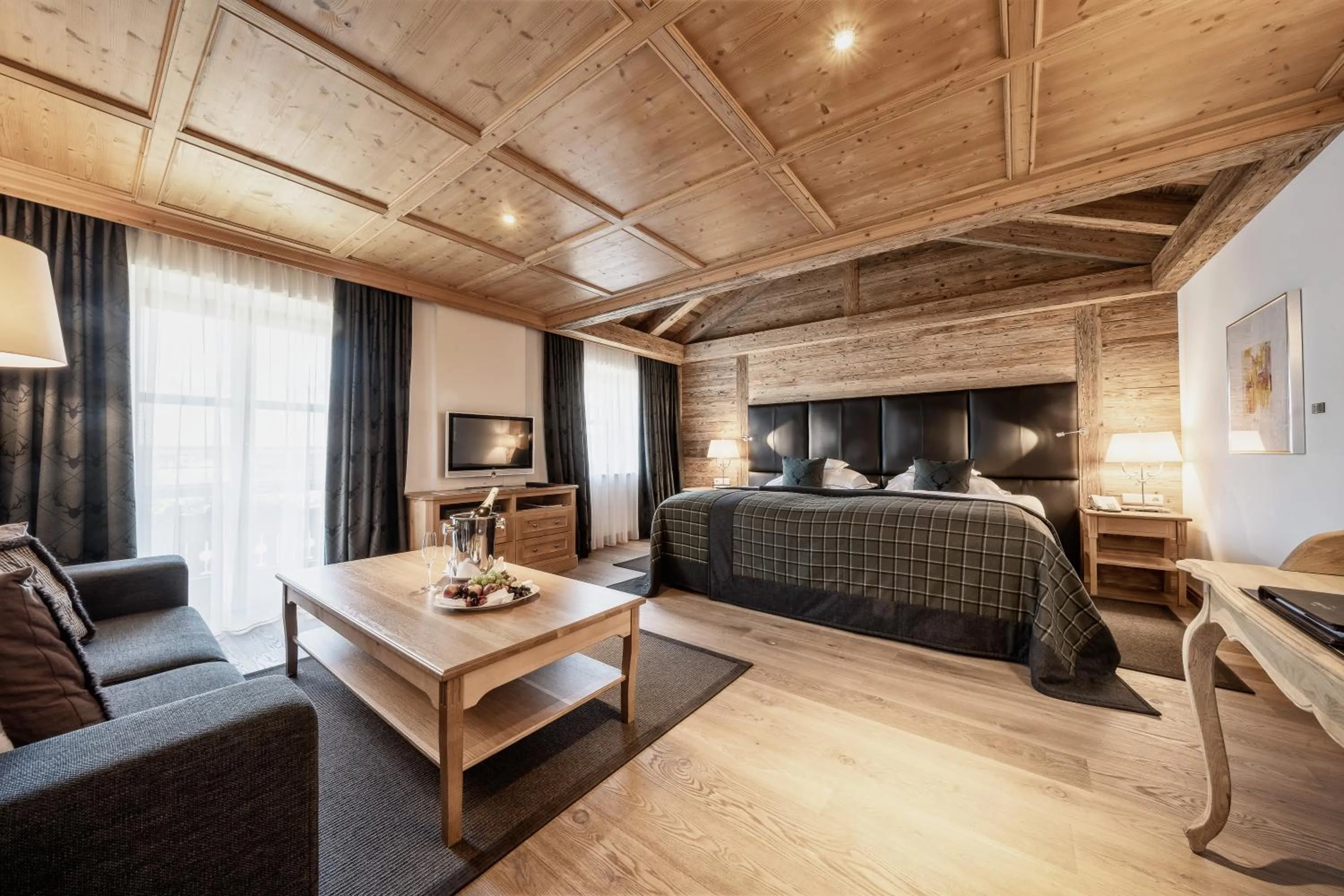 Living room, Bed in Burg Vital Resort