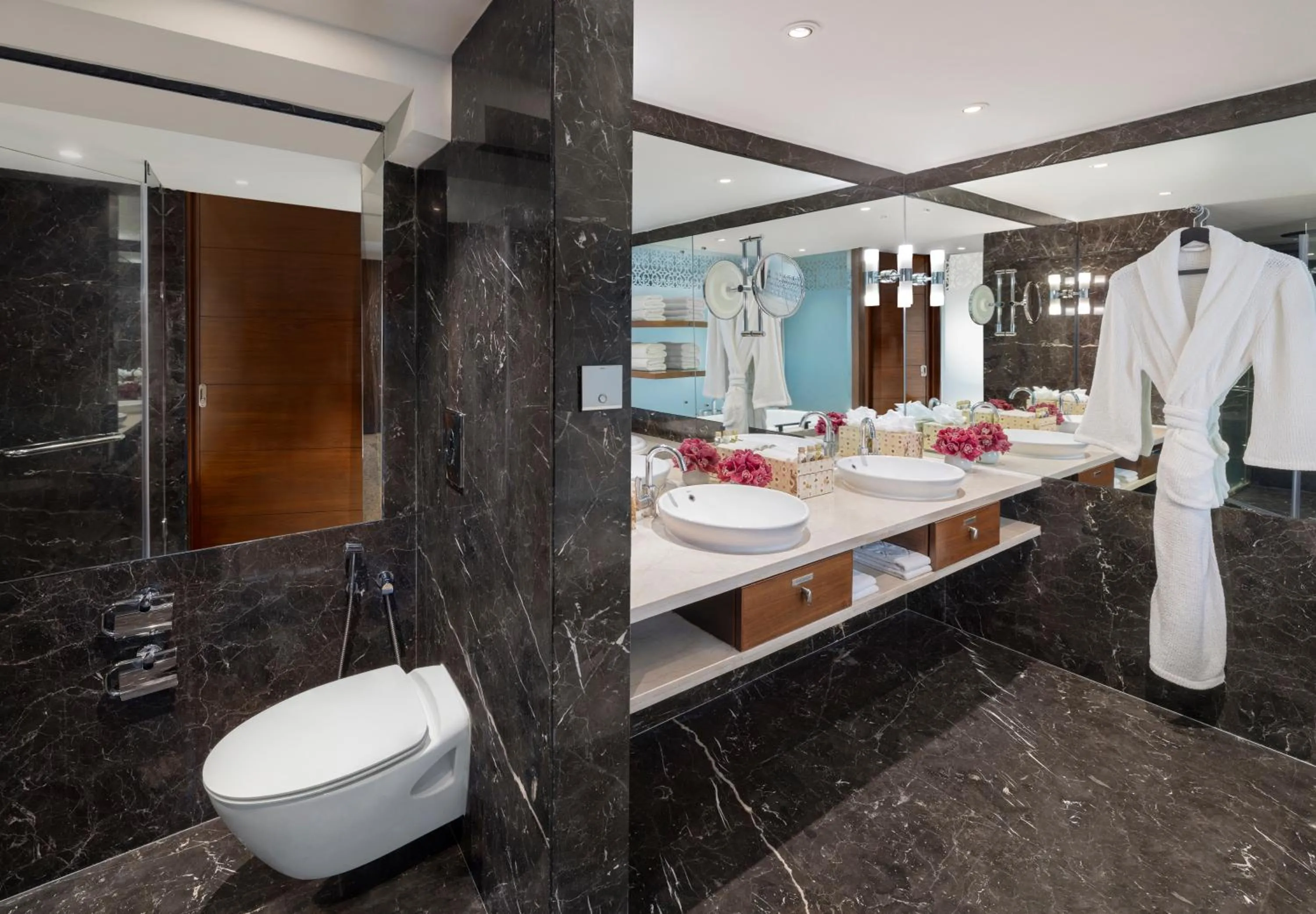 Bathroom in Taj Palace, New Delhi