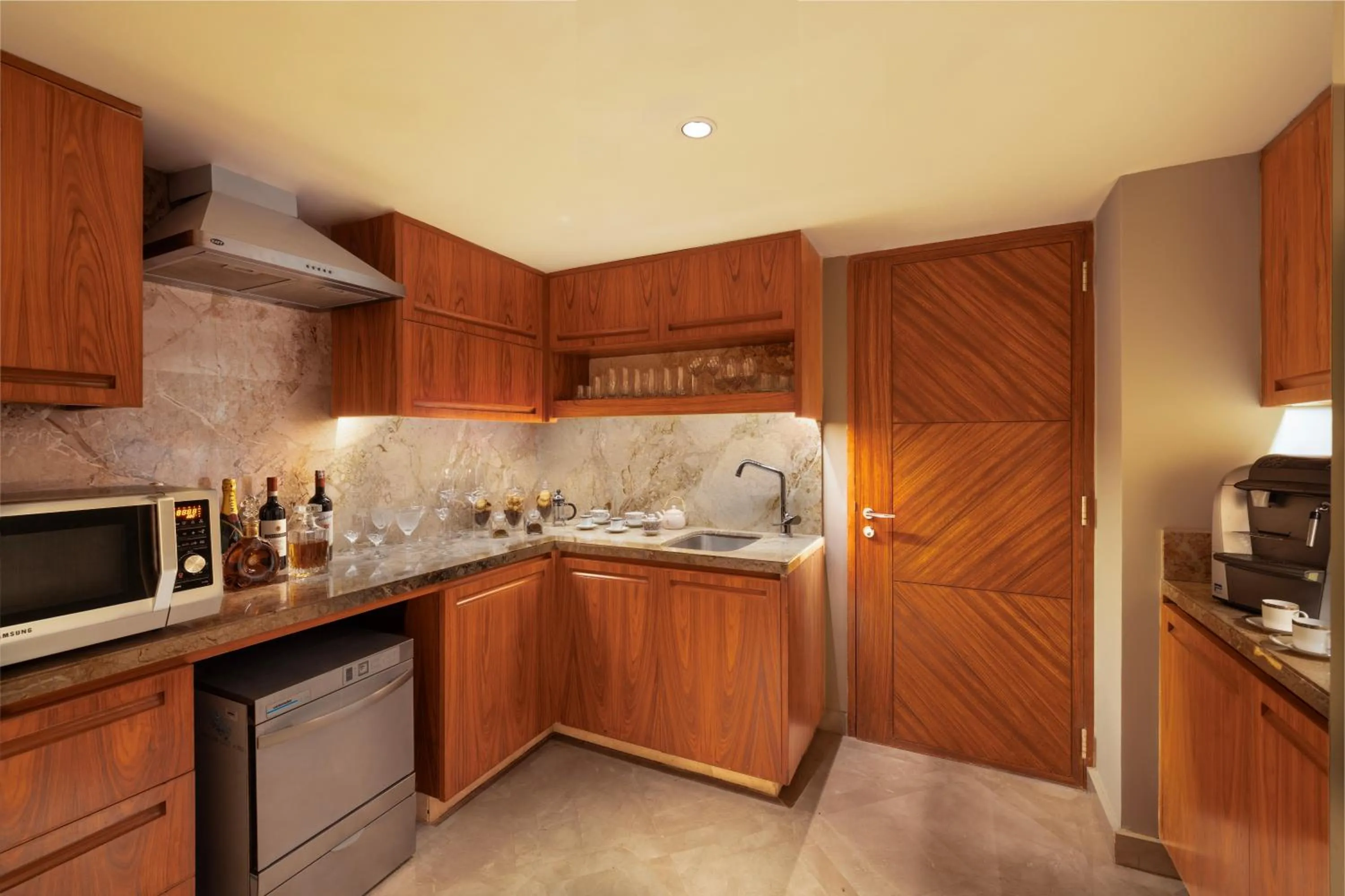 Coffee/tea facilities in Taj Palace, New Delhi