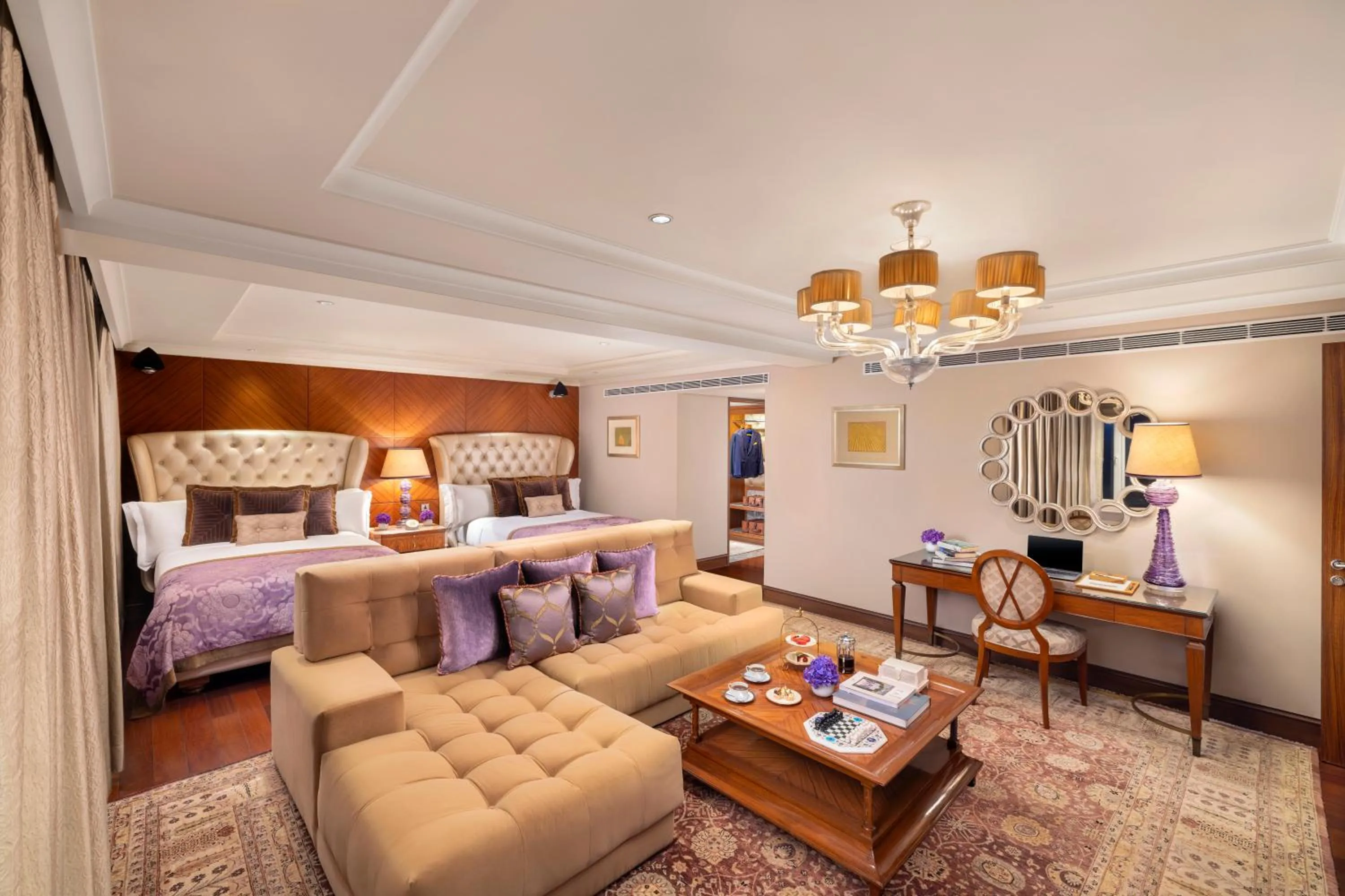 Bed in Taj Palace, New Delhi