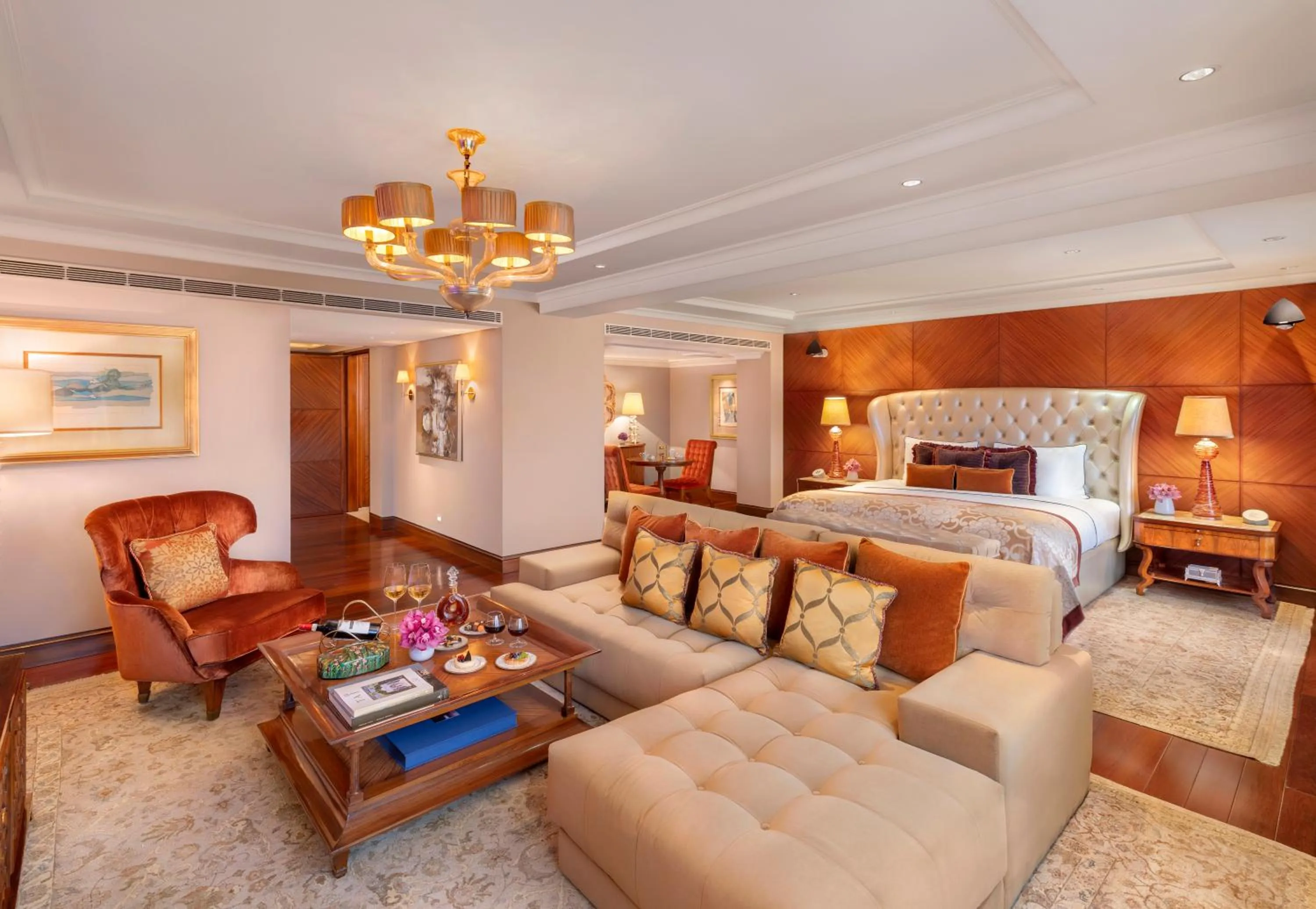 Bed in Taj Palace, New Delhi