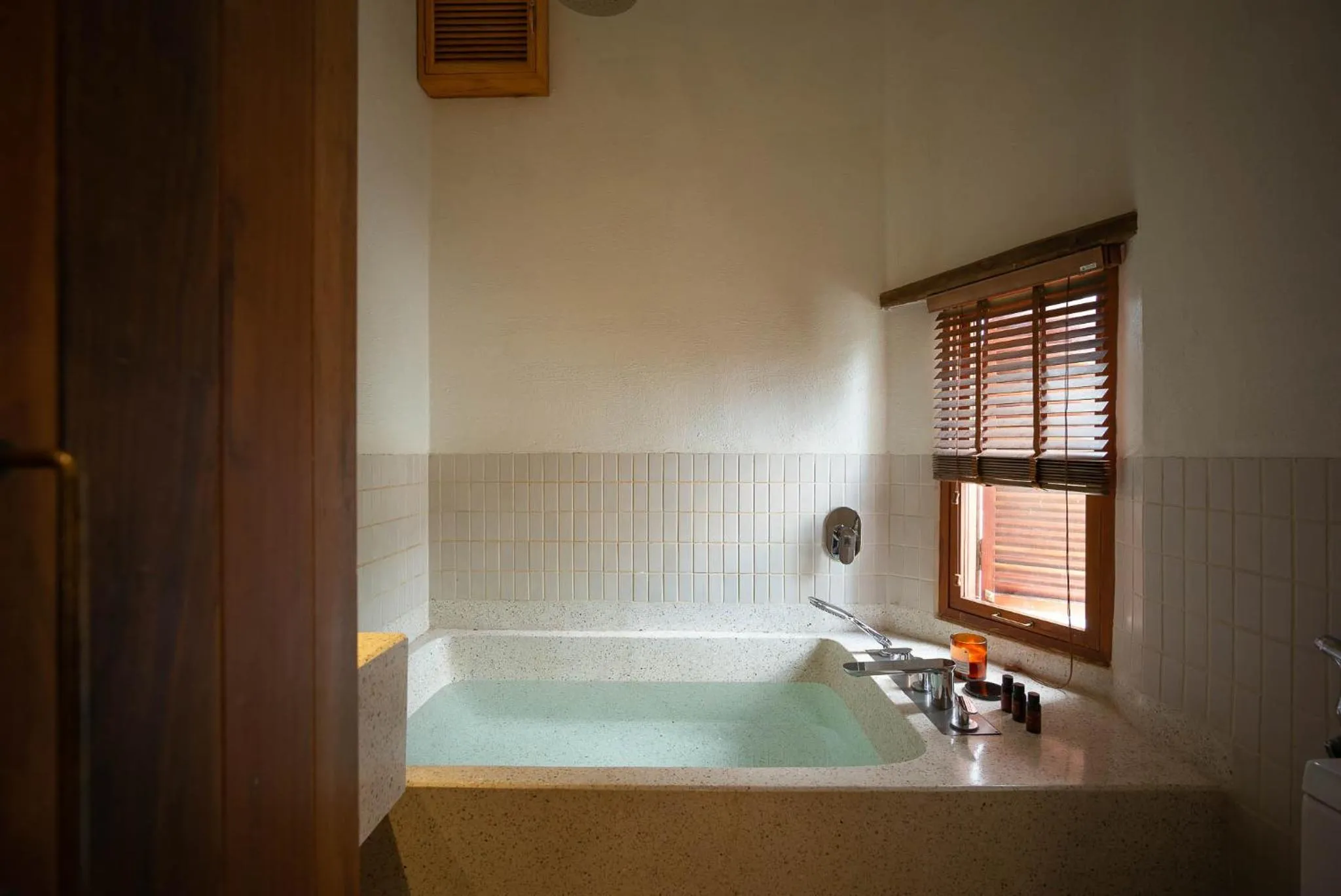 Hot Tub in Banla Boutique Hotel