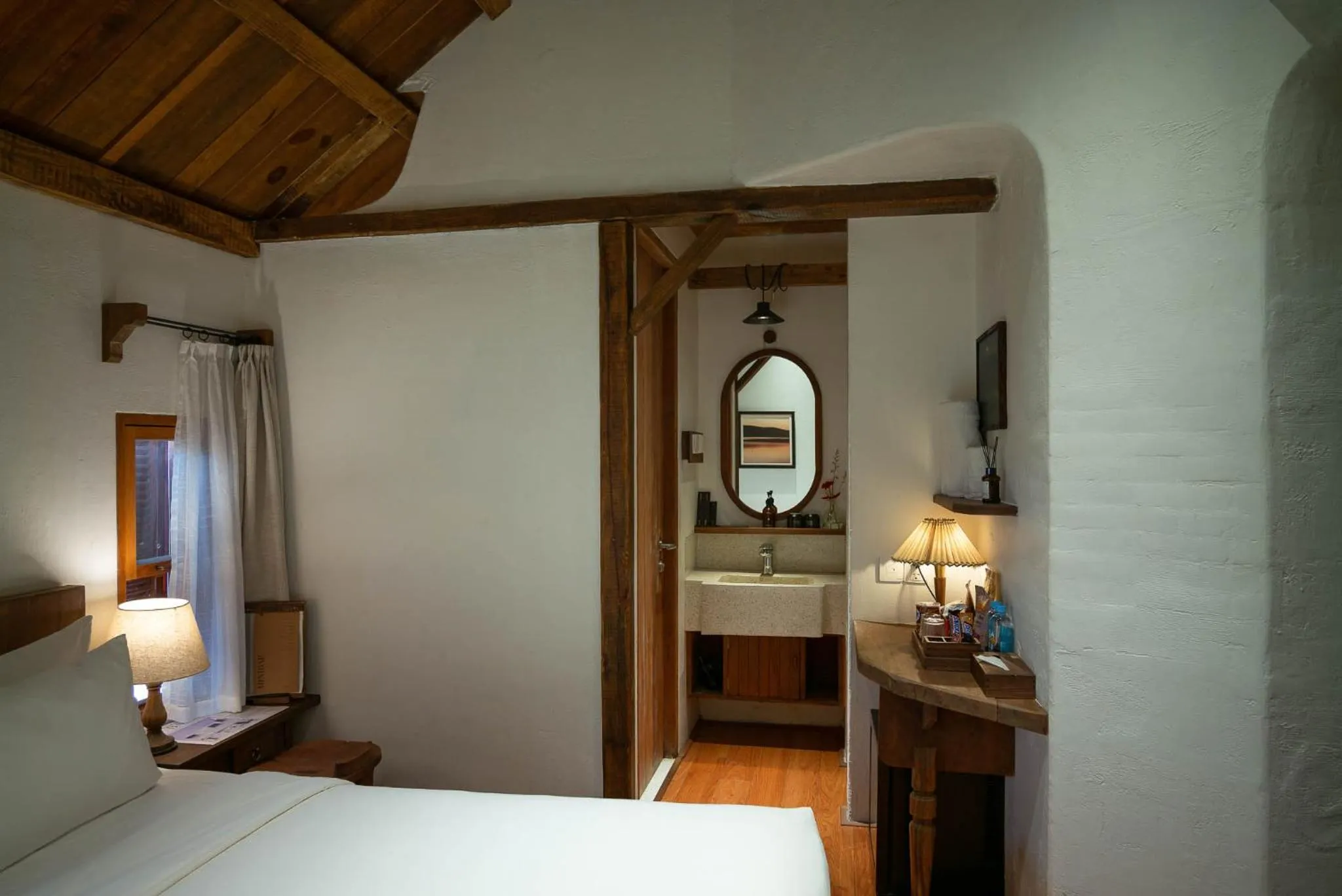 Photo of the whole room, Bed in Banla Boutique Hotel