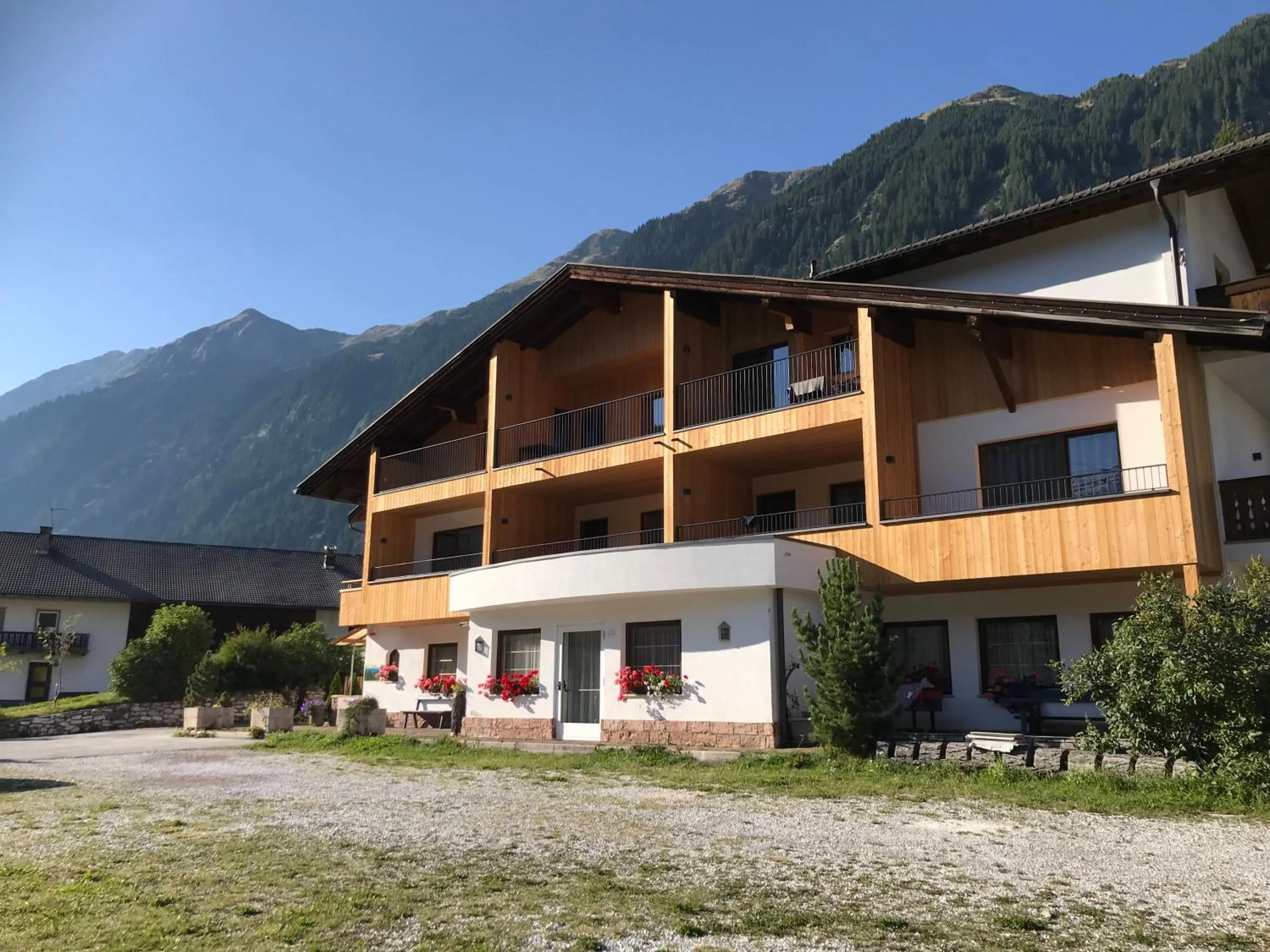 Property building in Alpenspitz Appartements - Garni - B&B