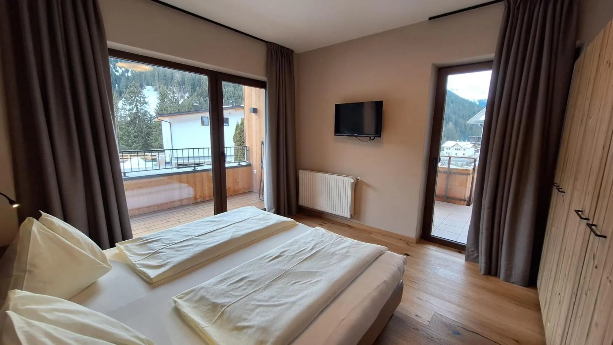 Bed in Alpenspitz Appartements - Garni - B&B
