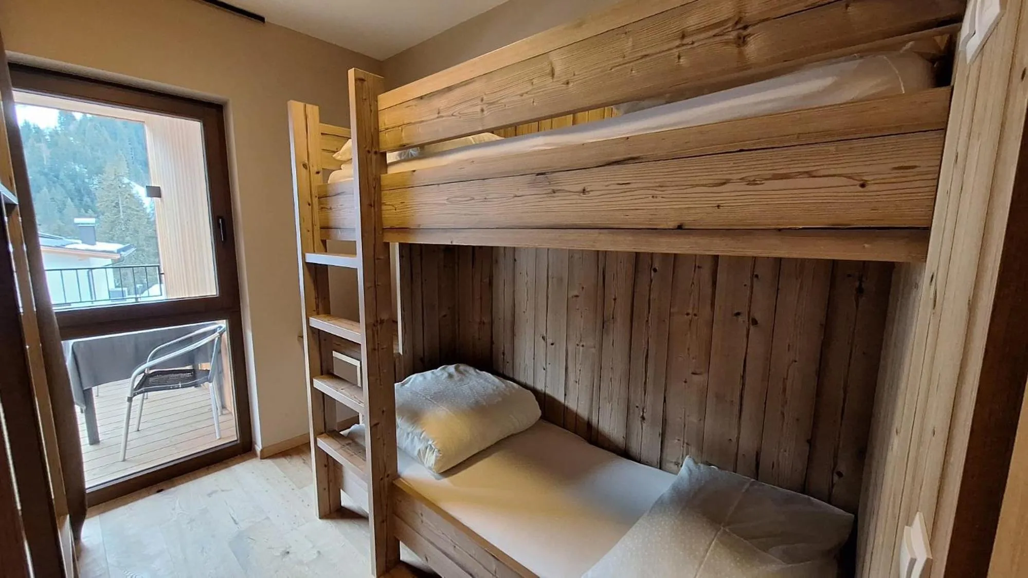 Bed in Alpenspitz Appartements - Garni - B&B