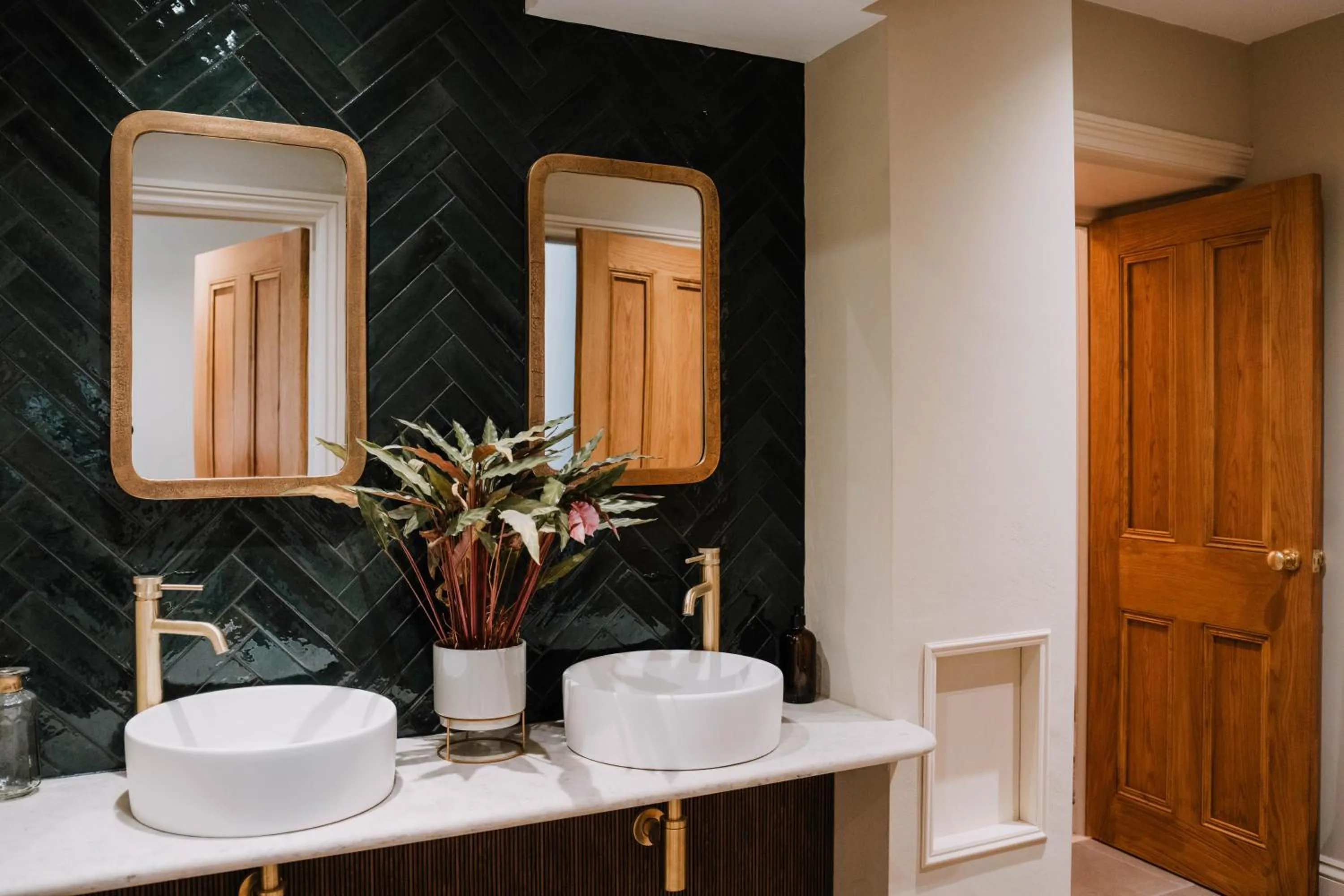 Bathroom in Three Cocks Hotel