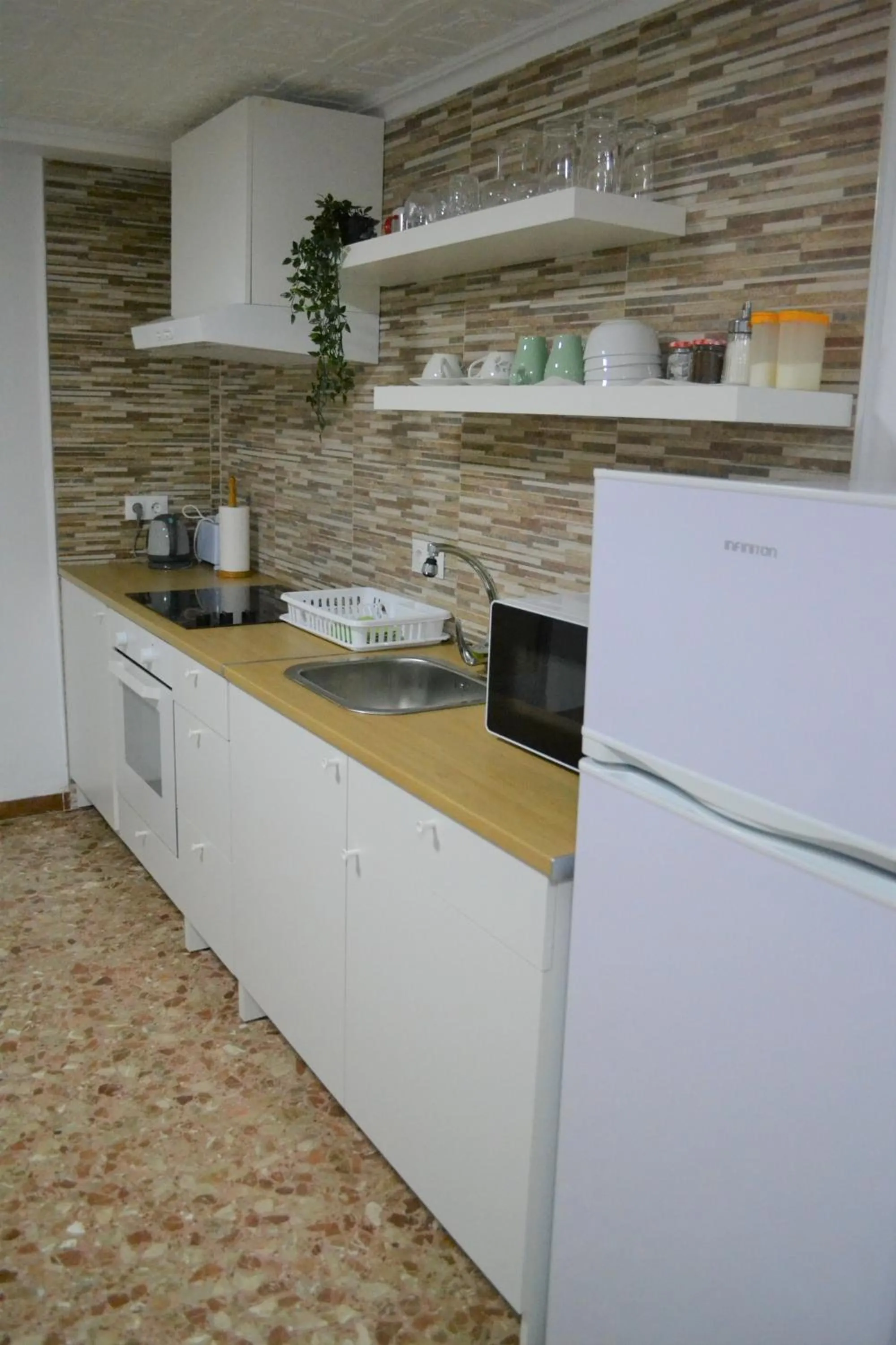 Kitchen or kitchenette in Superb 1 Bedroom with Gallery CB7EV