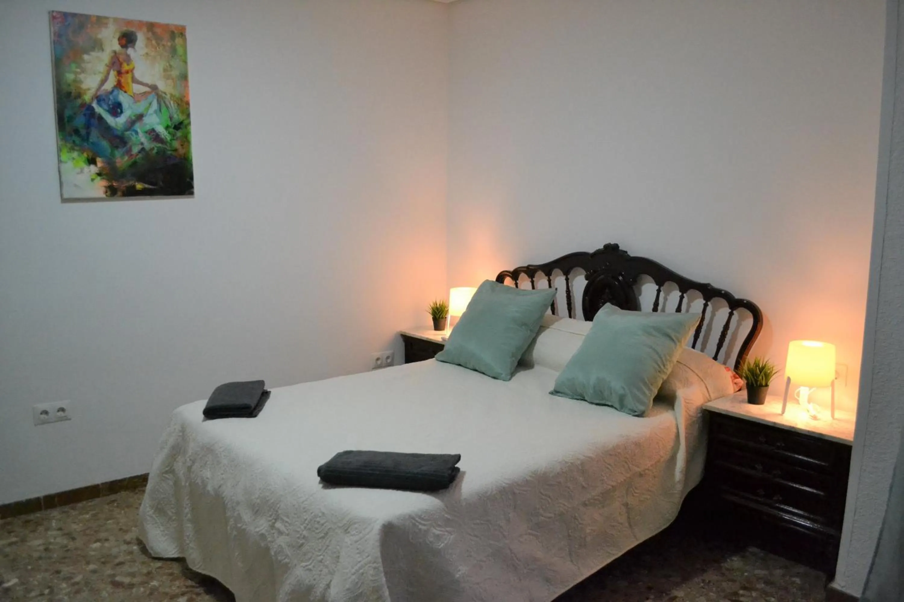 Bedroom, Bed in Superb 1 Bedroom with Gallery CB7EV