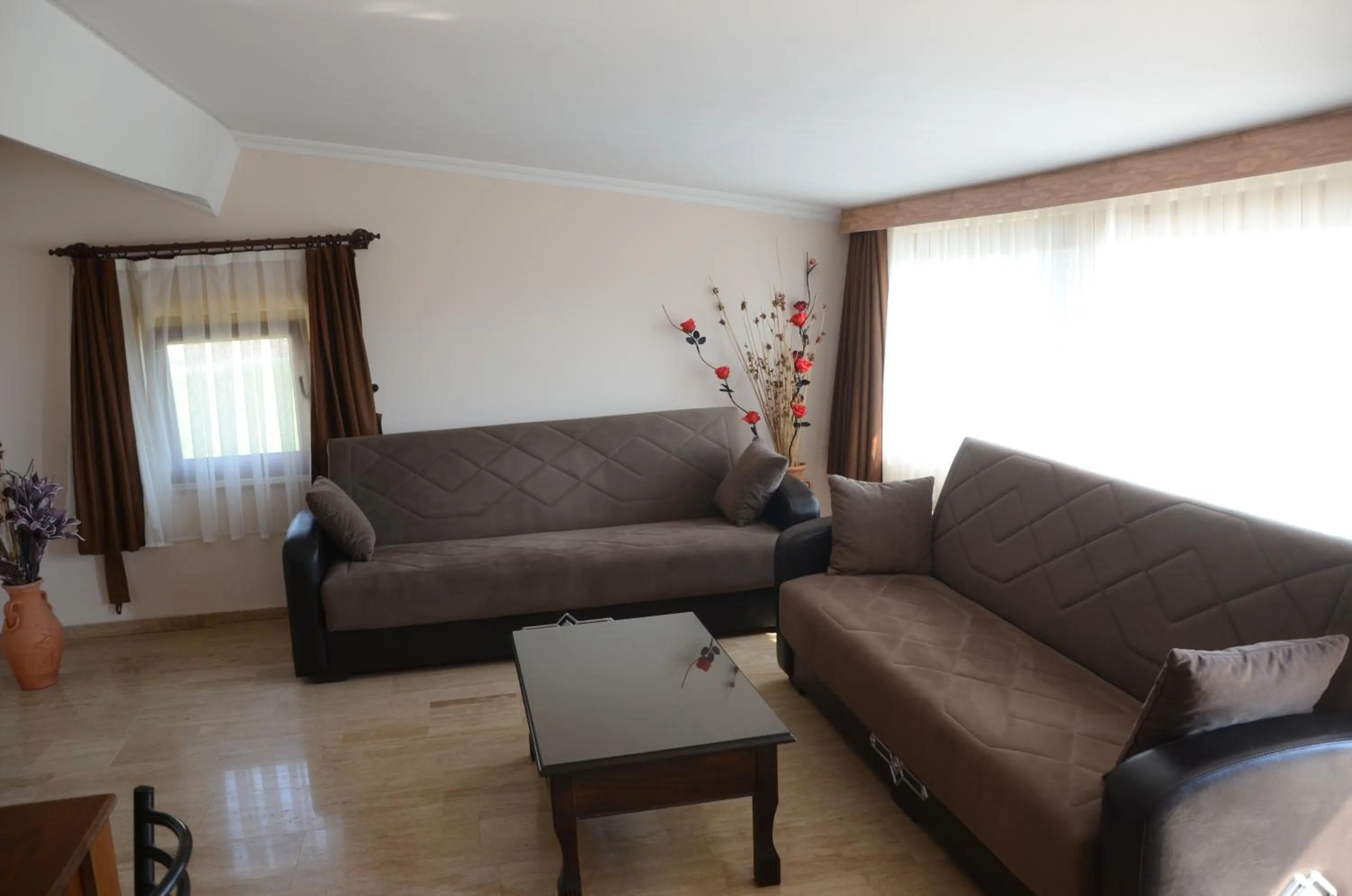 Seating Area in Oasis Apart Hotel