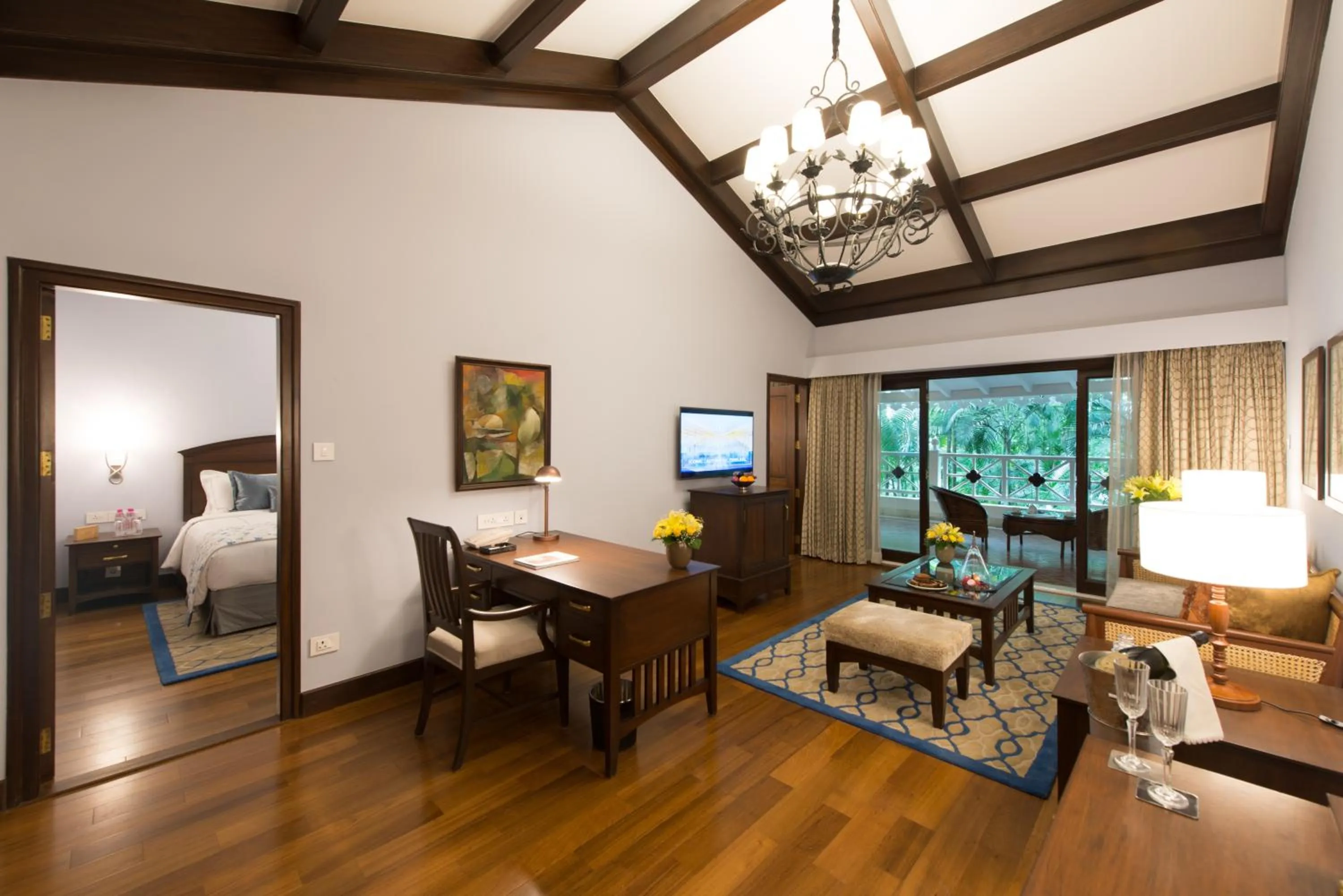 TV and multimedia in Taj West End