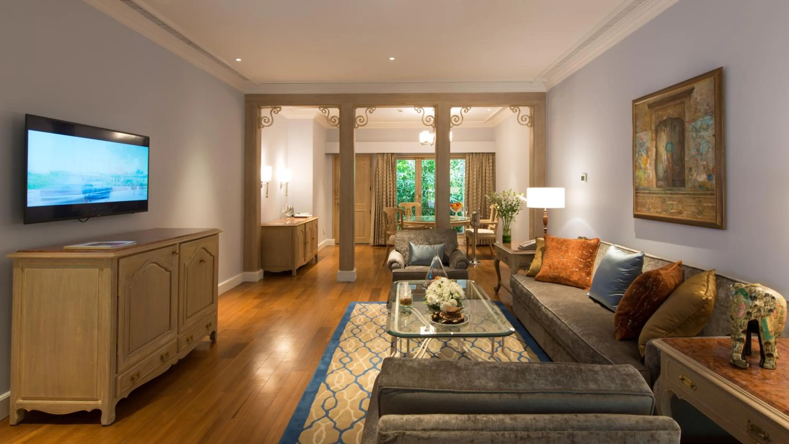 TV and multimedia in Taj West End