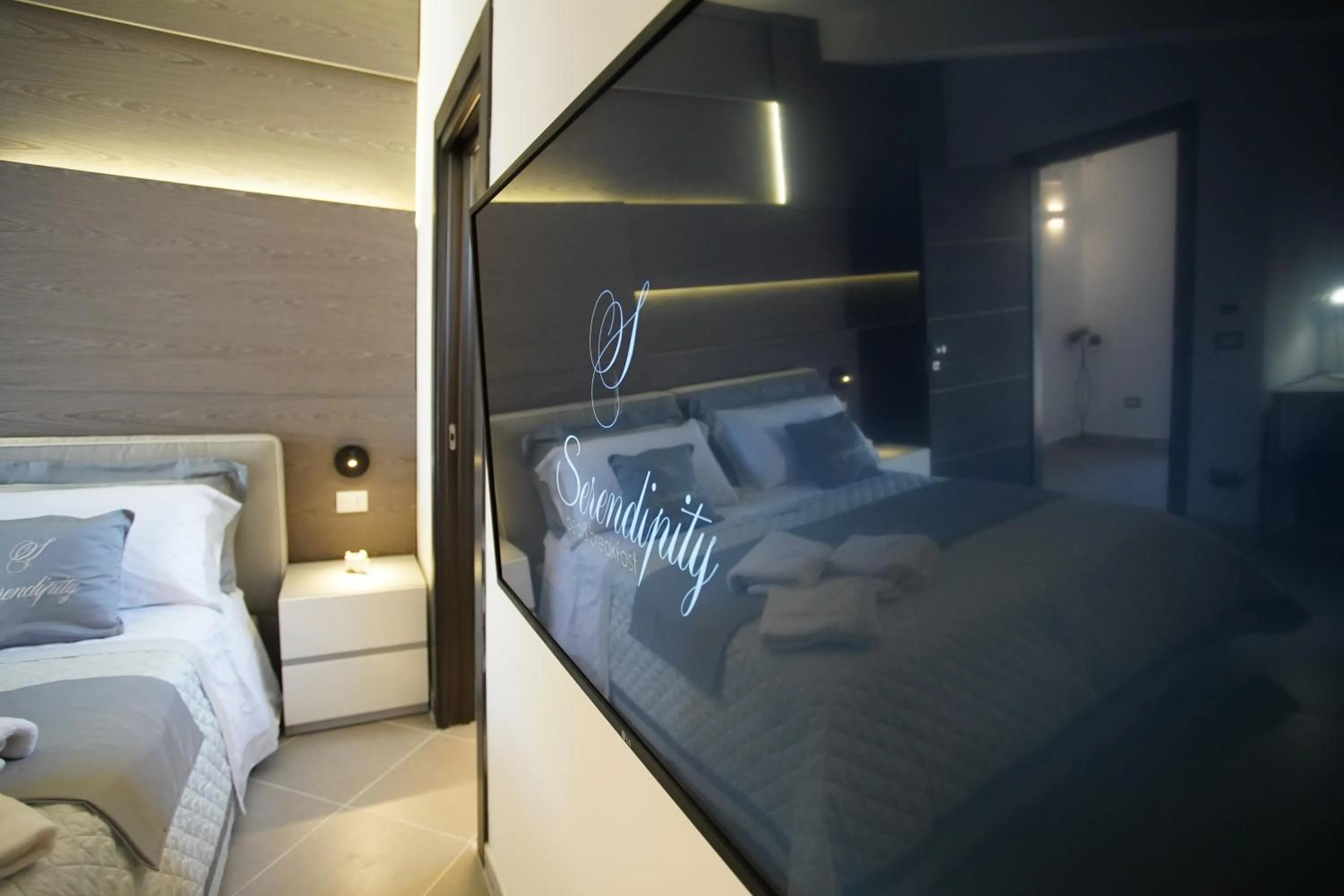 Bed in Serendipity B&B