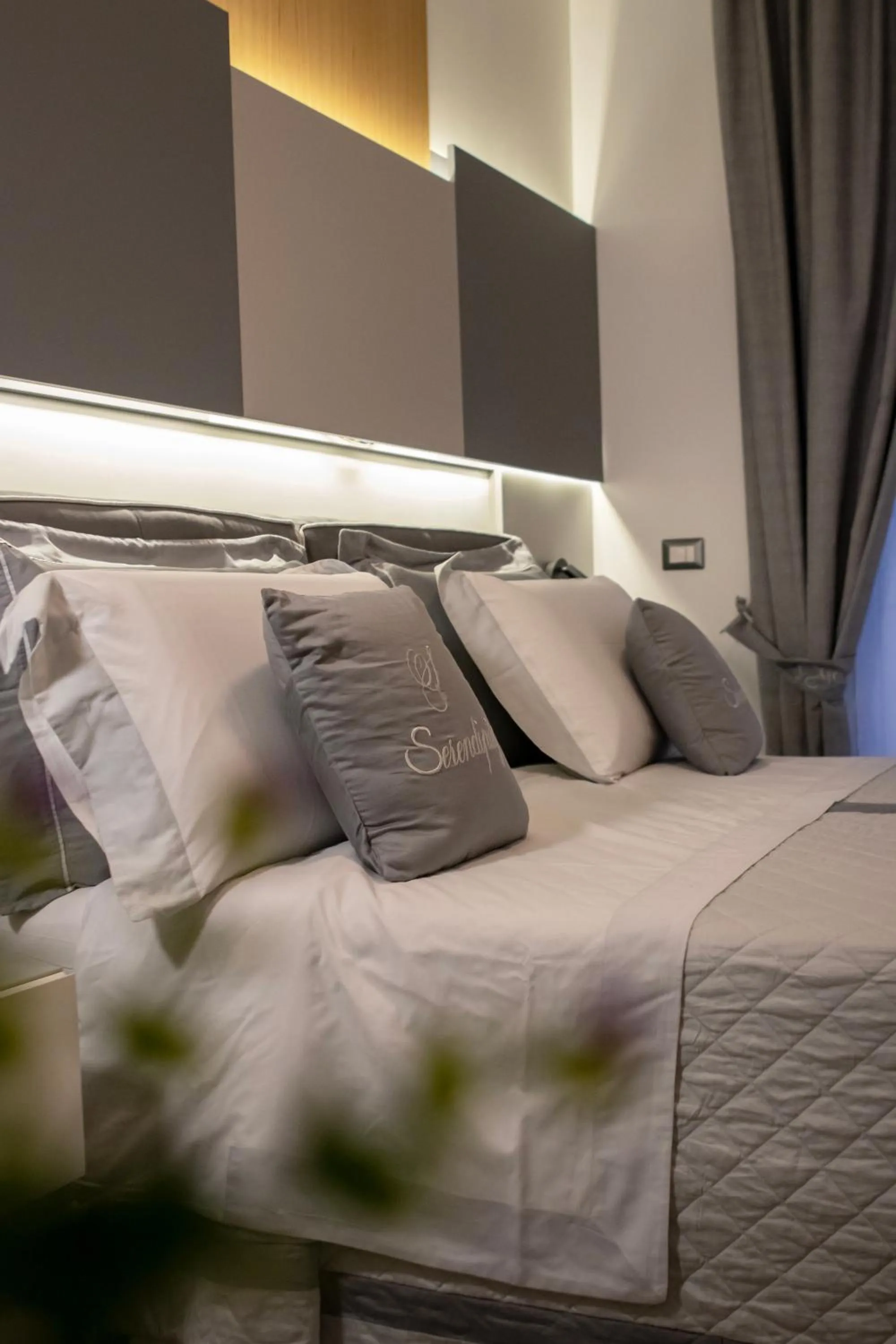 Photo of the whole room, Bed in Serendipity B&B