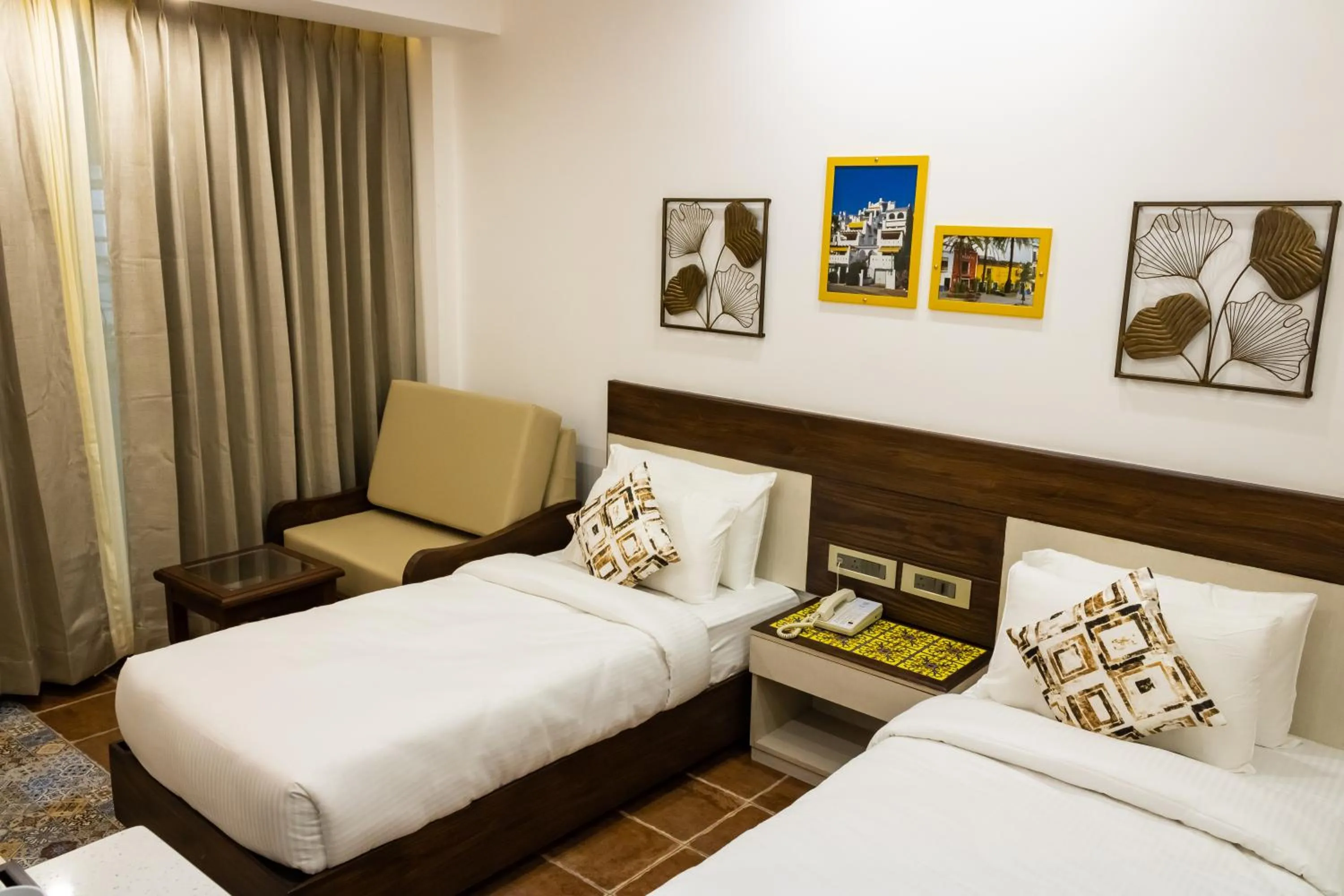 Photo of the whole room, Bed in Sterling Marbella Dehradun