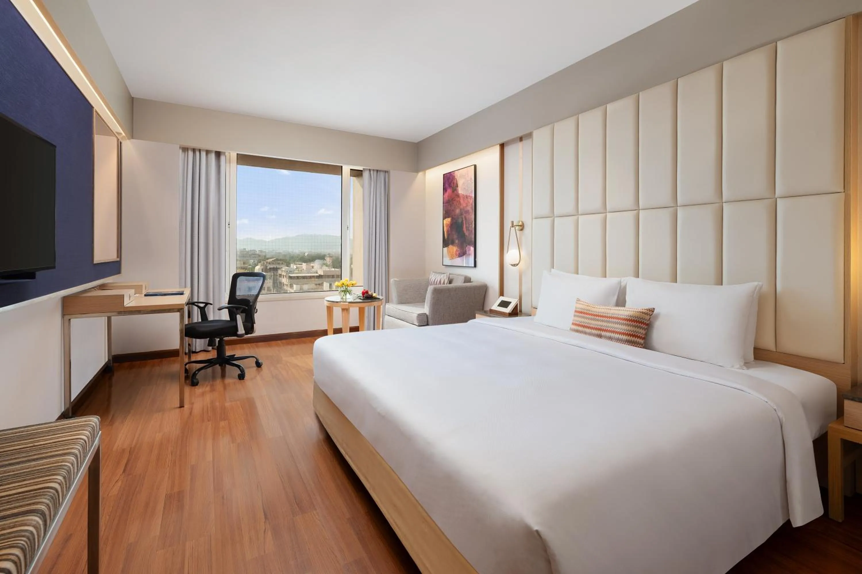 Bedroom, Bed in Vivanta Vijayawada, MG Road