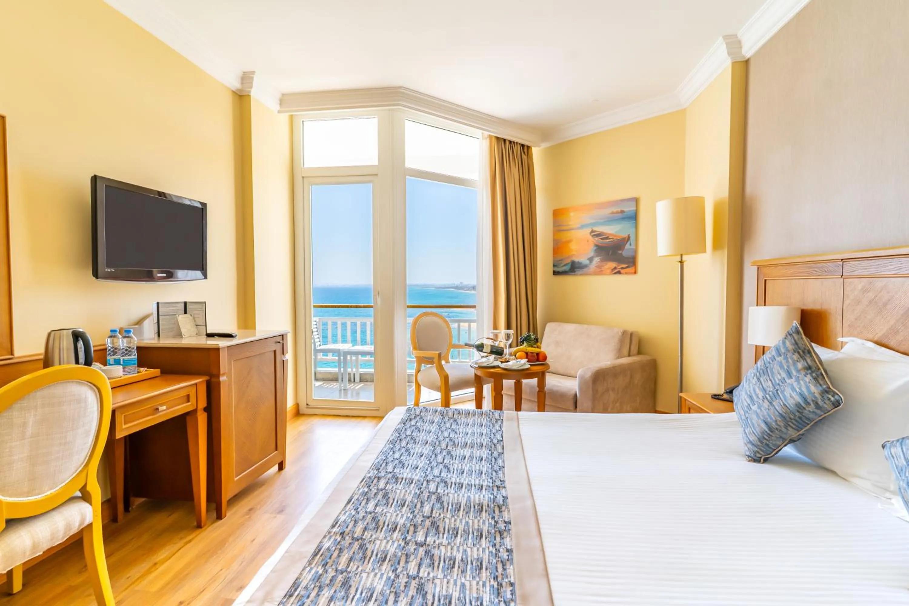 Sea view, Bed in Salamis Bay Conti Hotel Resort & SPA & Casino