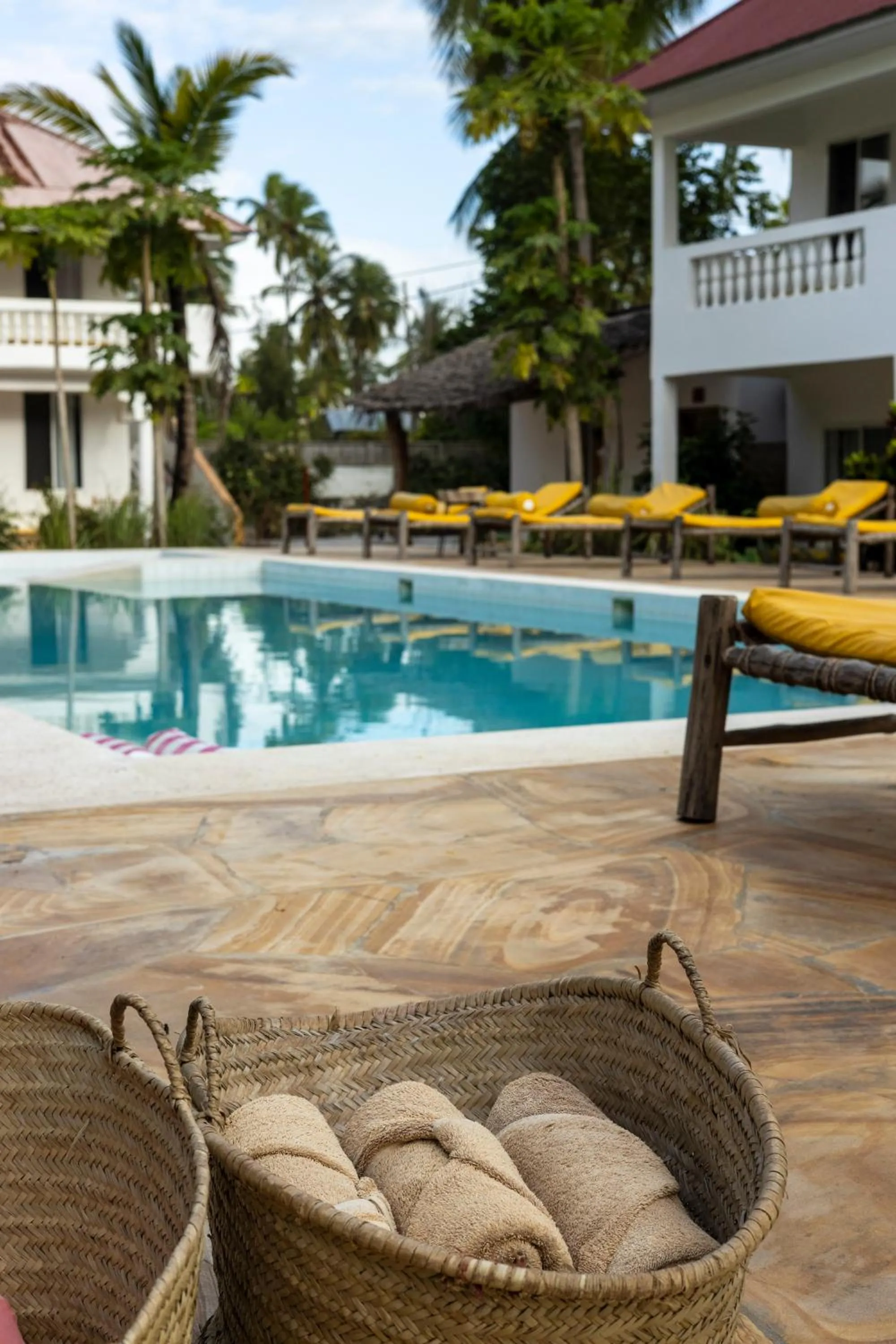 Mem Luxury Apartments and Hotel