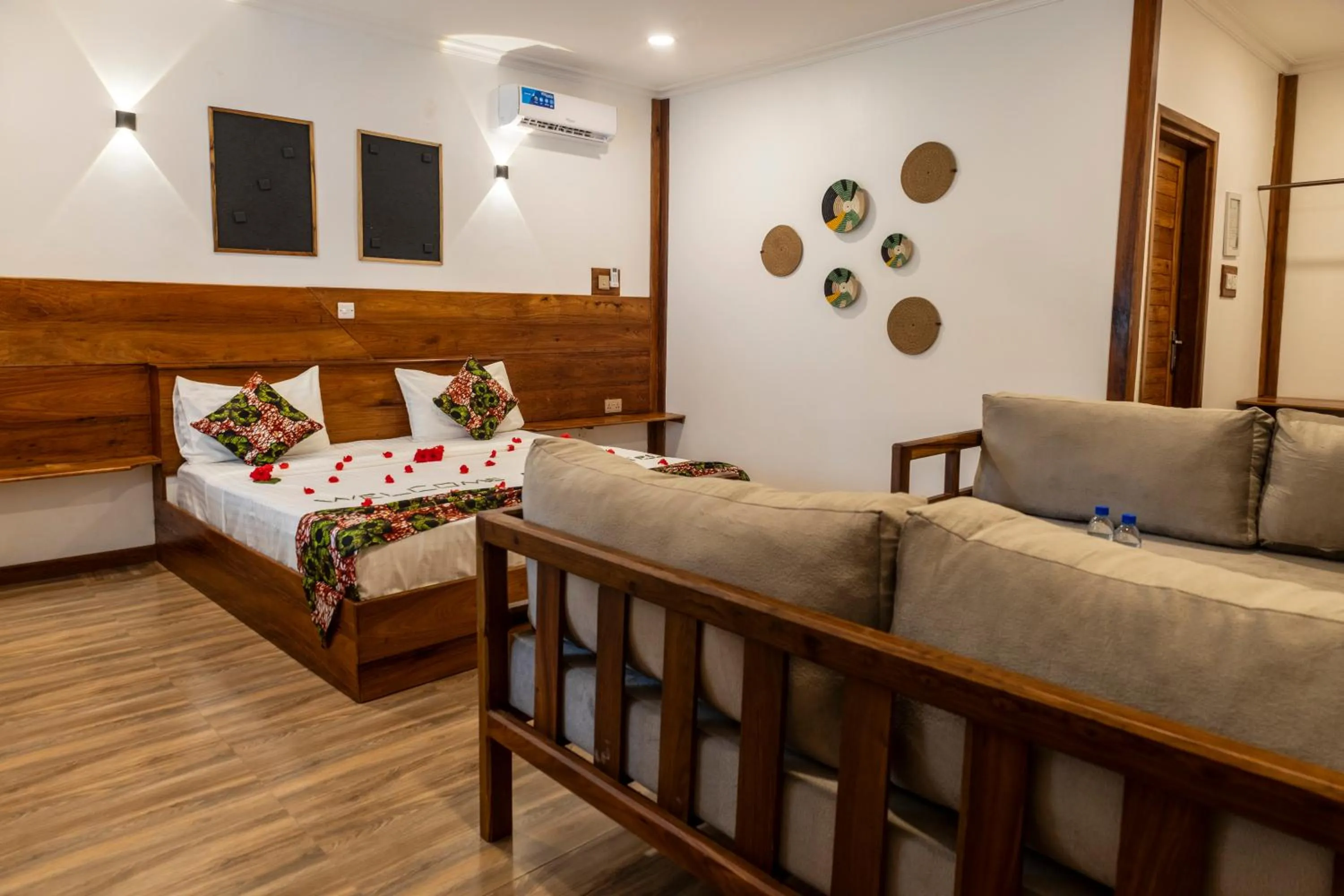 Bed in Mem Luxury Apartments and Hotel