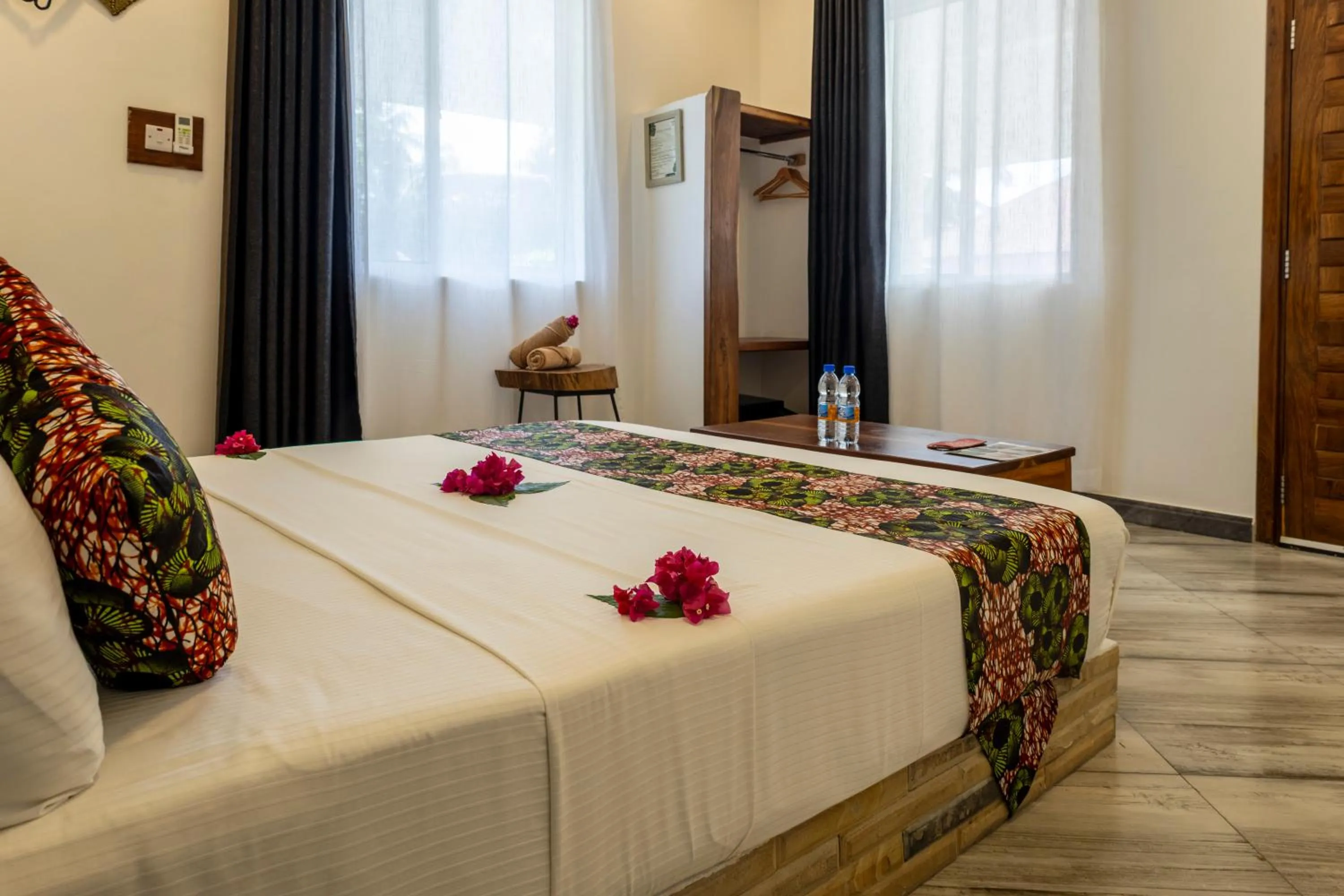 Bed in Mem Luxury Apartments and Hotel