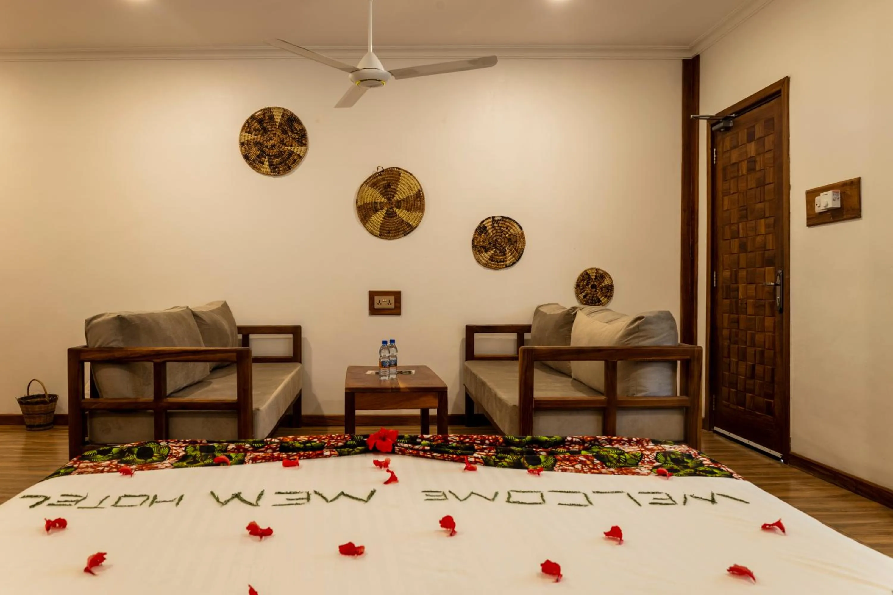 Mem Luxury Apartments and Hotel