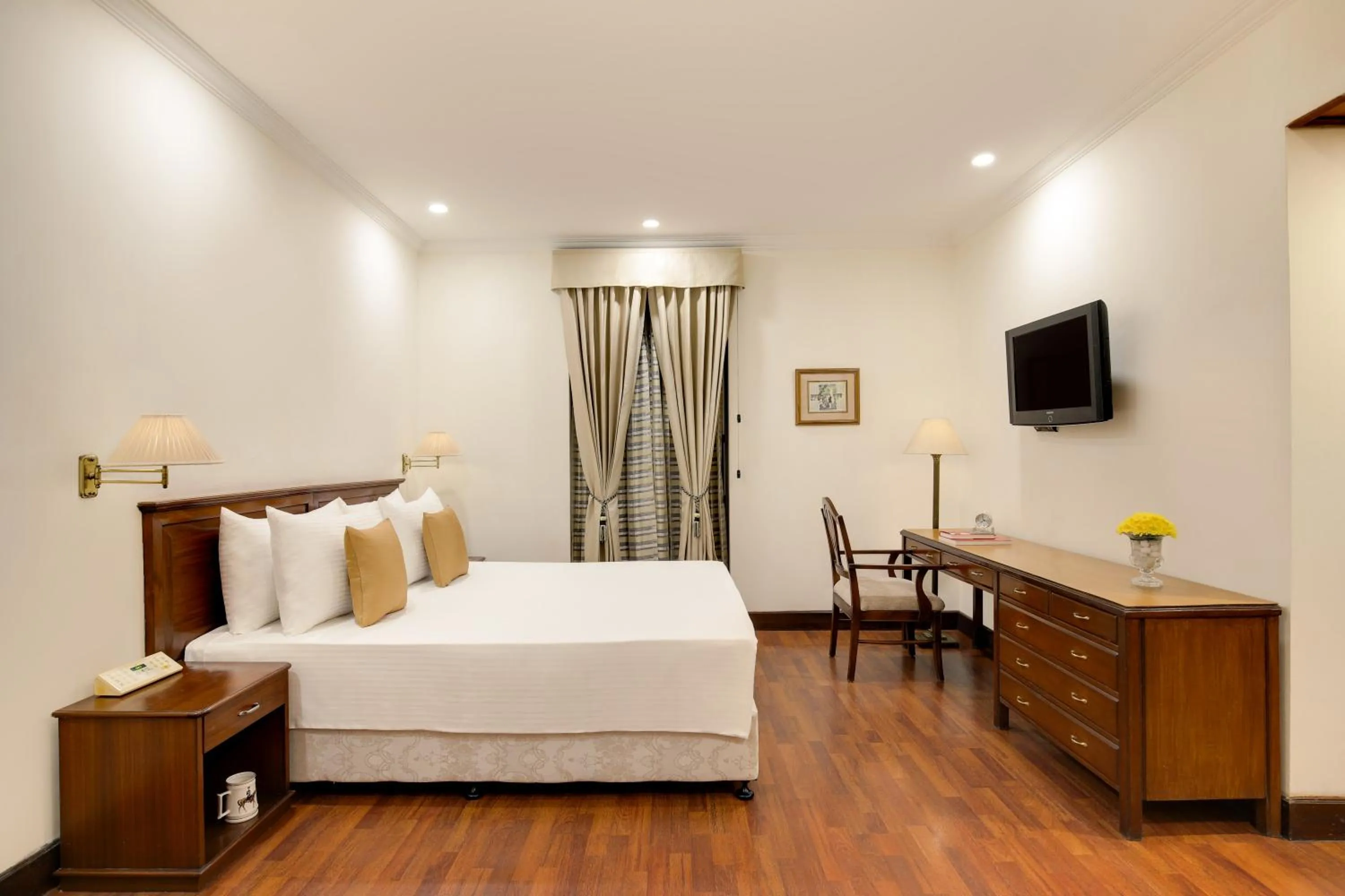 Bed in Ambassador, New Delhi - IHCL SeleQtions