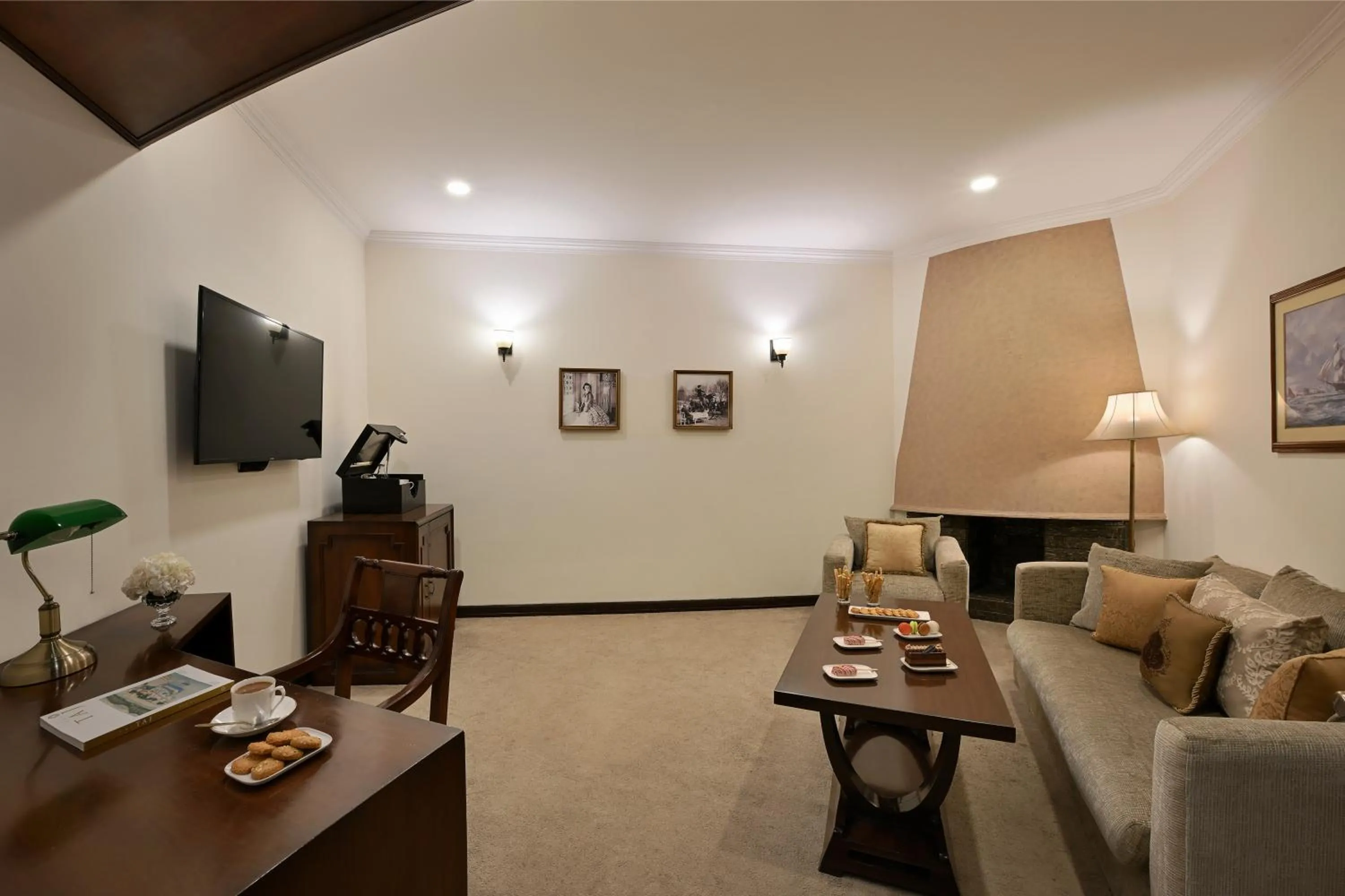 Bedroom in Ambassador, New Delhi - IHCL SeleQtions