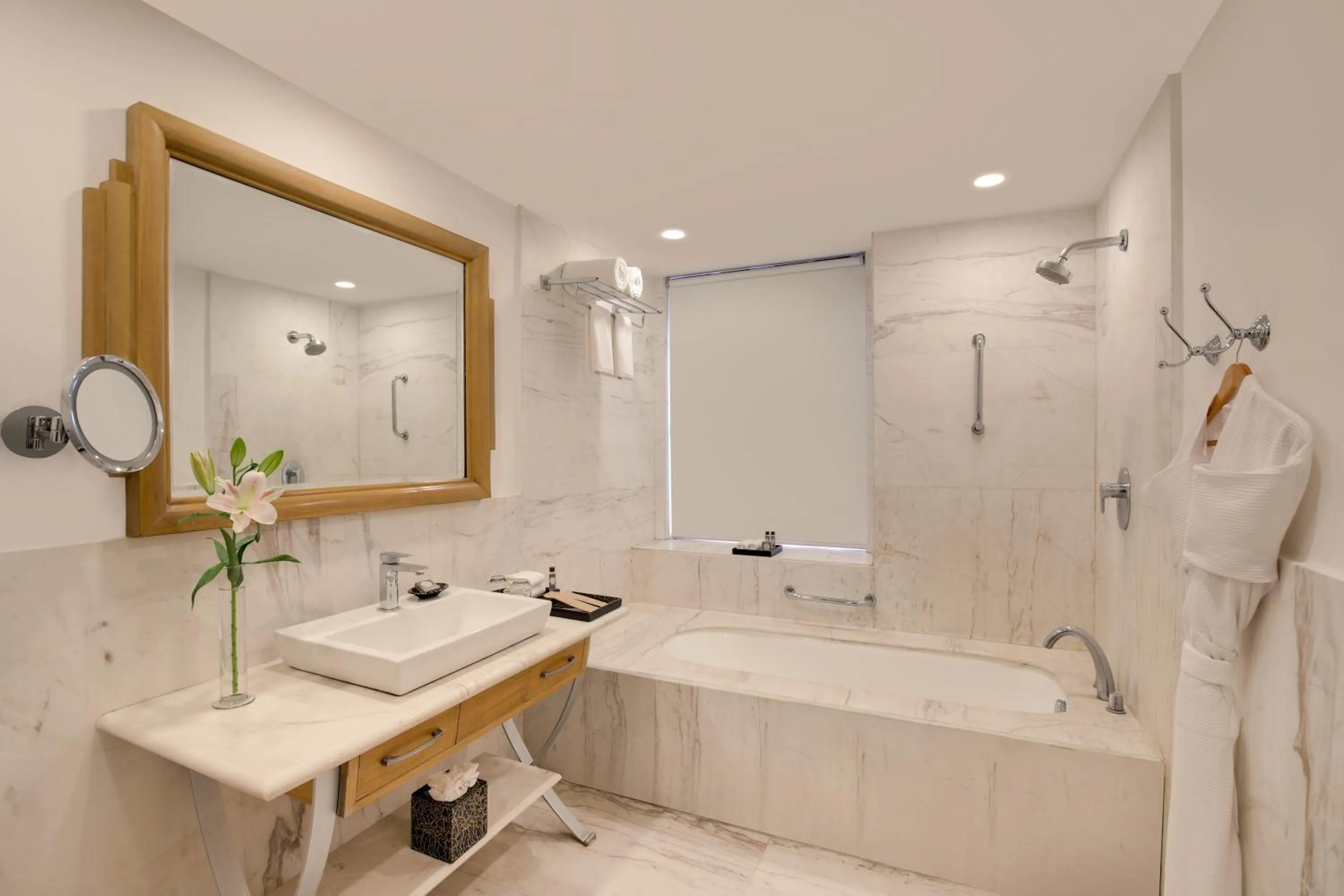 Ambassador, New Delhi - IHCL SeleQtions