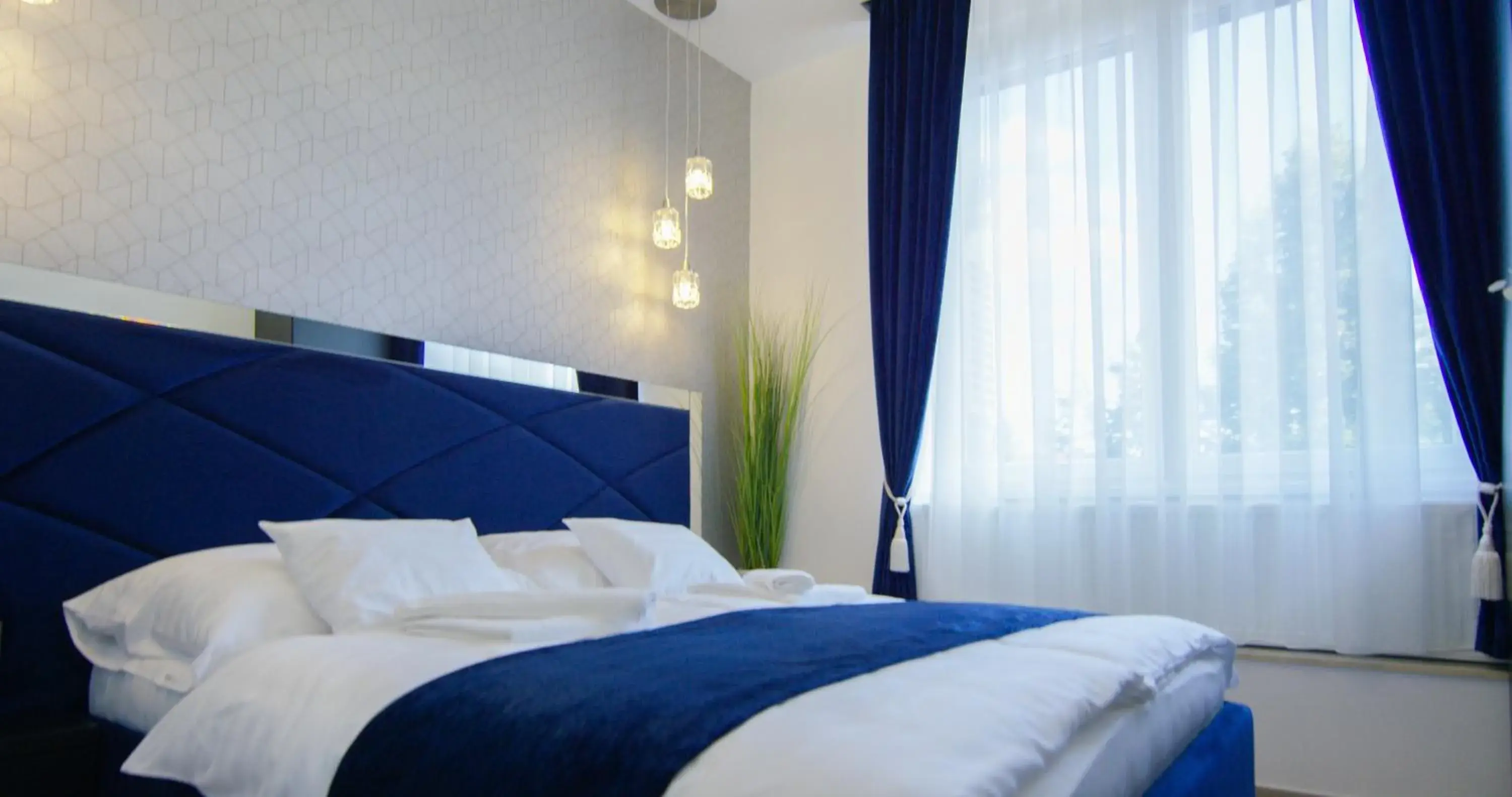 Deluxe Double Room with Shower in Z Rooms Boutique Smart Hotel, személyzet nélkül Deluxe Double Room with Shower in Z Rooms Boutique Smart Hotel, személyzet nélkül