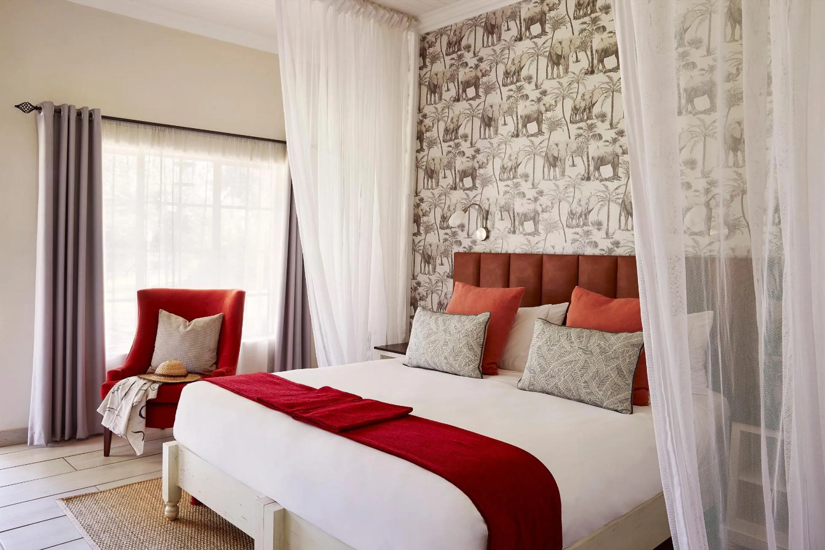 Bedroom, Bed in Pioneers